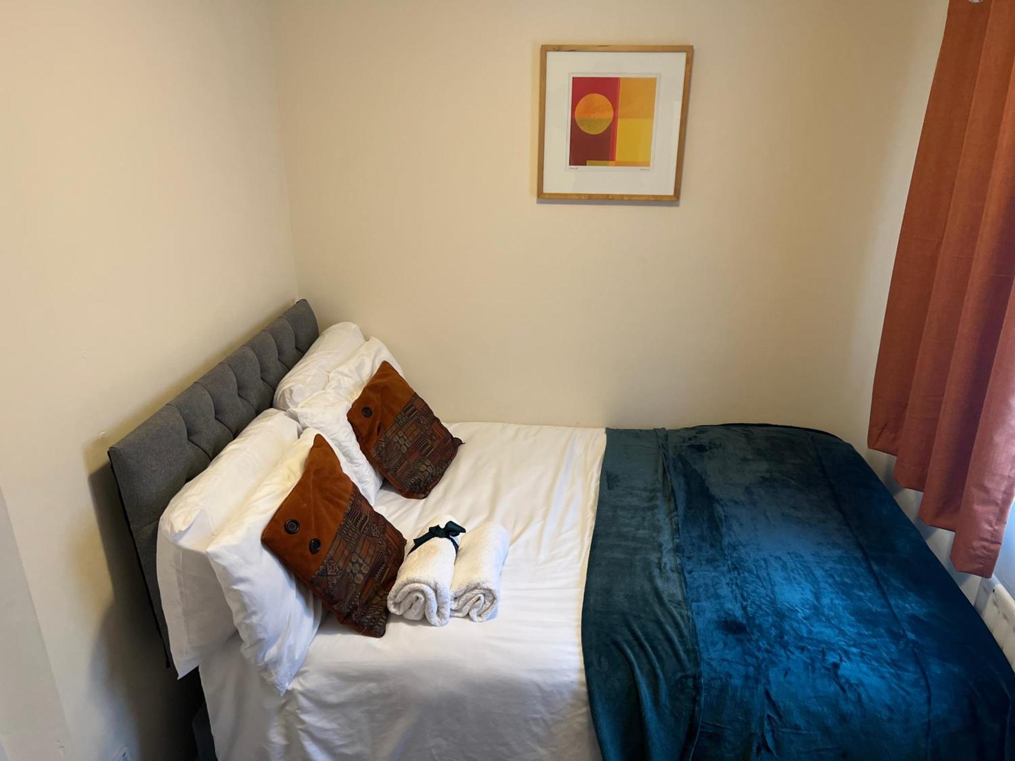 New Getaway - Free Gated Parking With Fob Apartment Manchester
