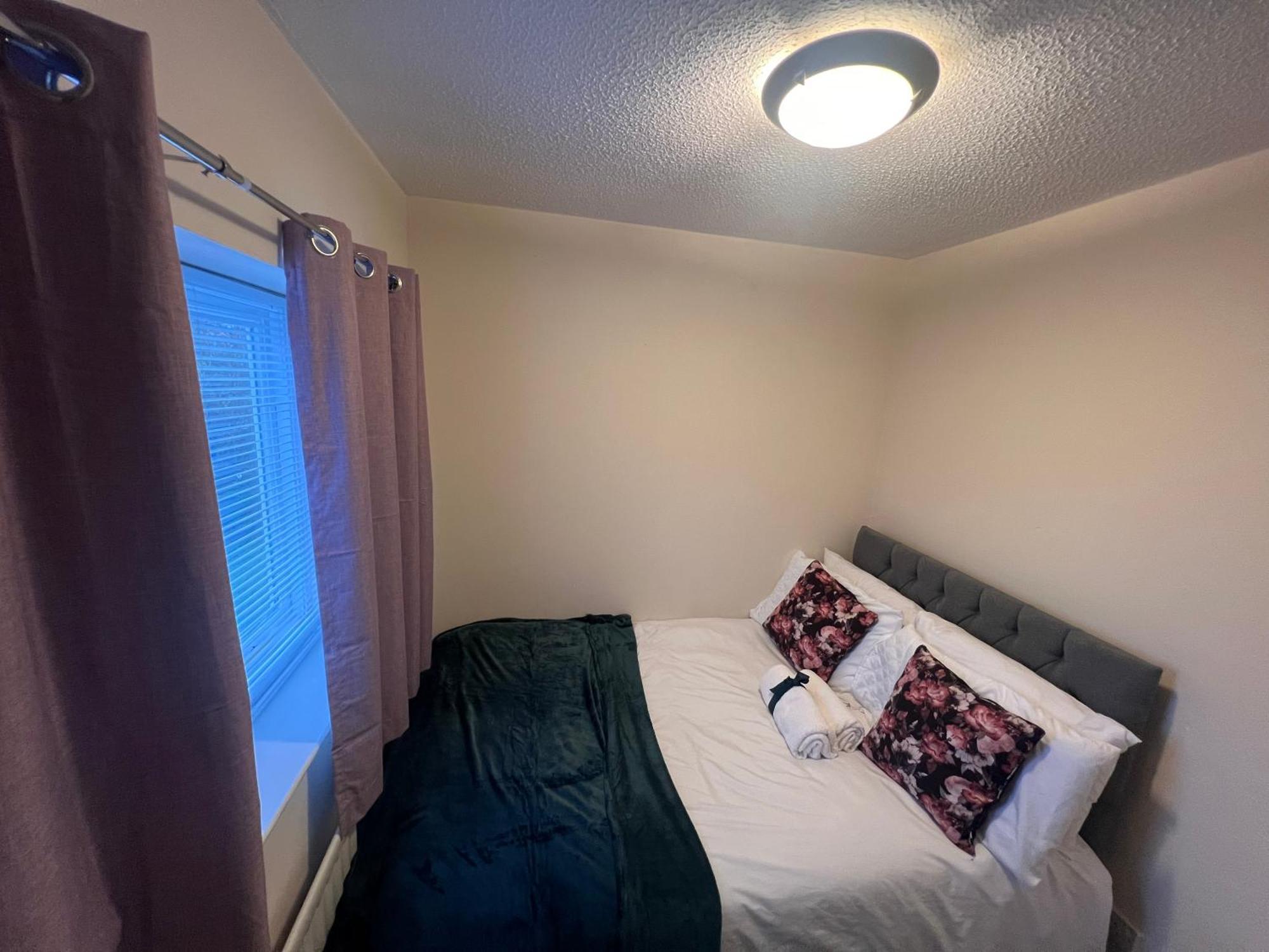 New Getaway - Free Gated Parking With Fob Manchester