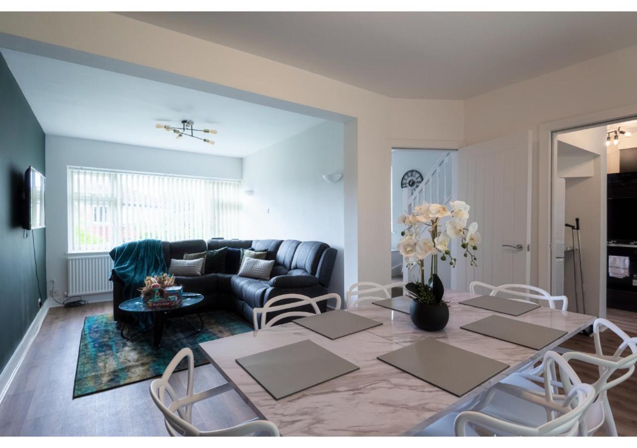 Cozy 3 Bd House, Perfect For Large Group Of 6 Appartement *