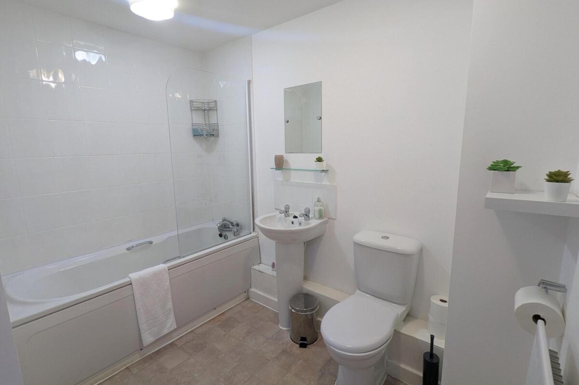 Beautiful & Homely 2bd Flat - Manchester! *