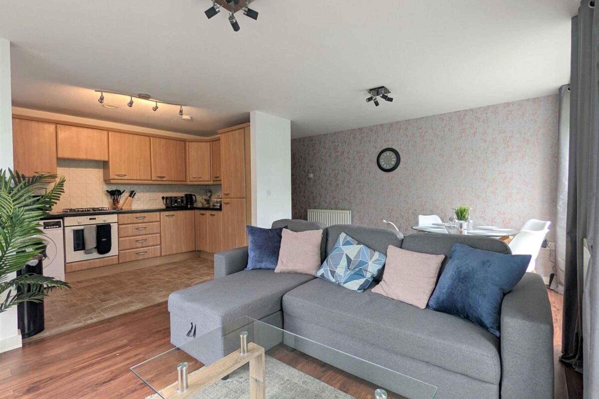 Beautiful & Homely 2bd Flat - Manchester! Apartment
