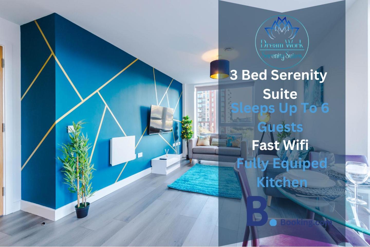 Spacious 3-bedroom In With Private Rooftop Terrace & Stunning Views *