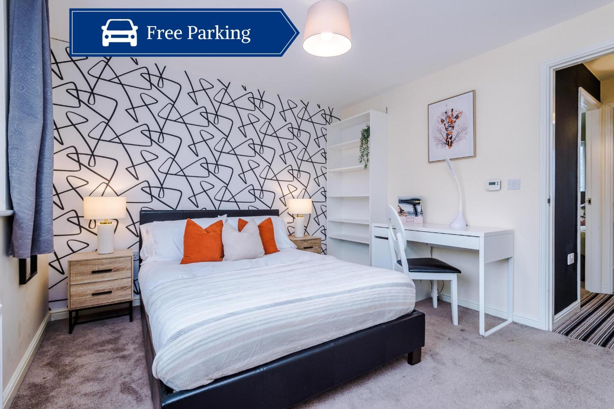 Chic 2 Bed House With Garden & Free Parking *