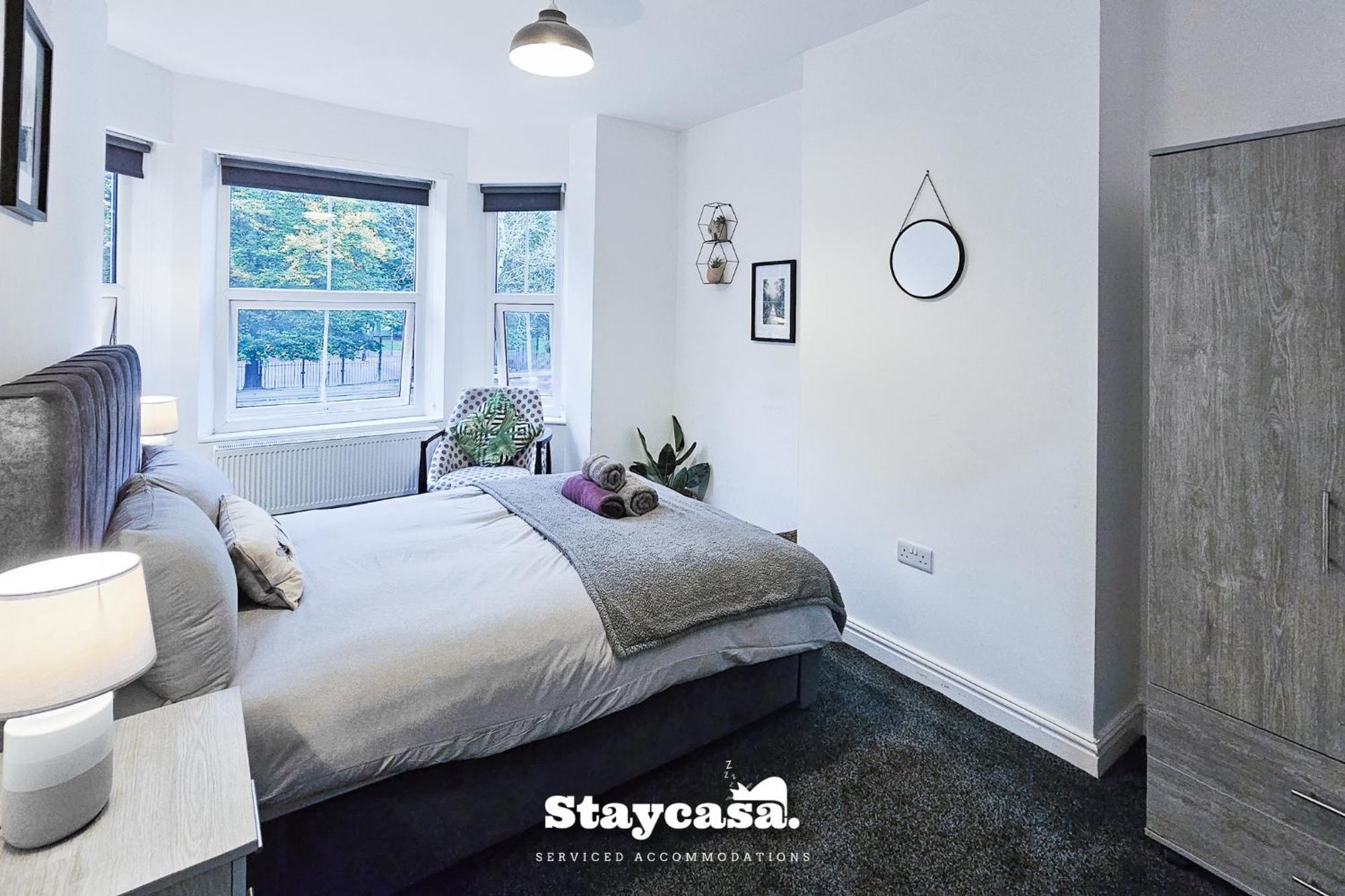 Charming 6-Bed Near Alexandra Park - Free Parking *