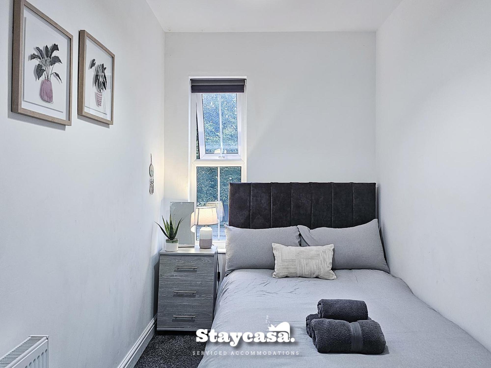 Vakantiehuis Charming 6-Bed Near Alexandra Park - Free Parking *