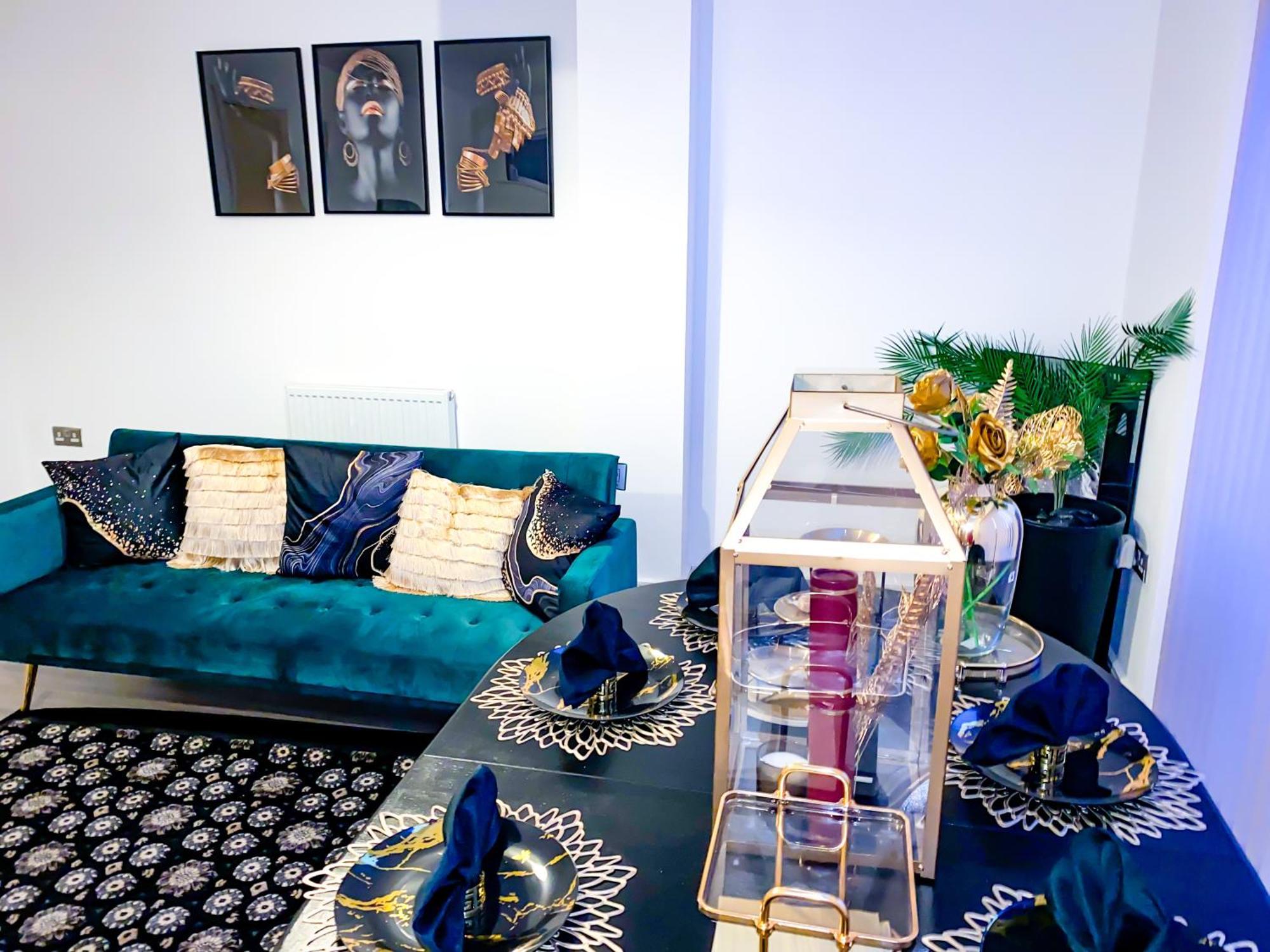 Royal At Coop Live Etihad, Sports Bed & Breakfast