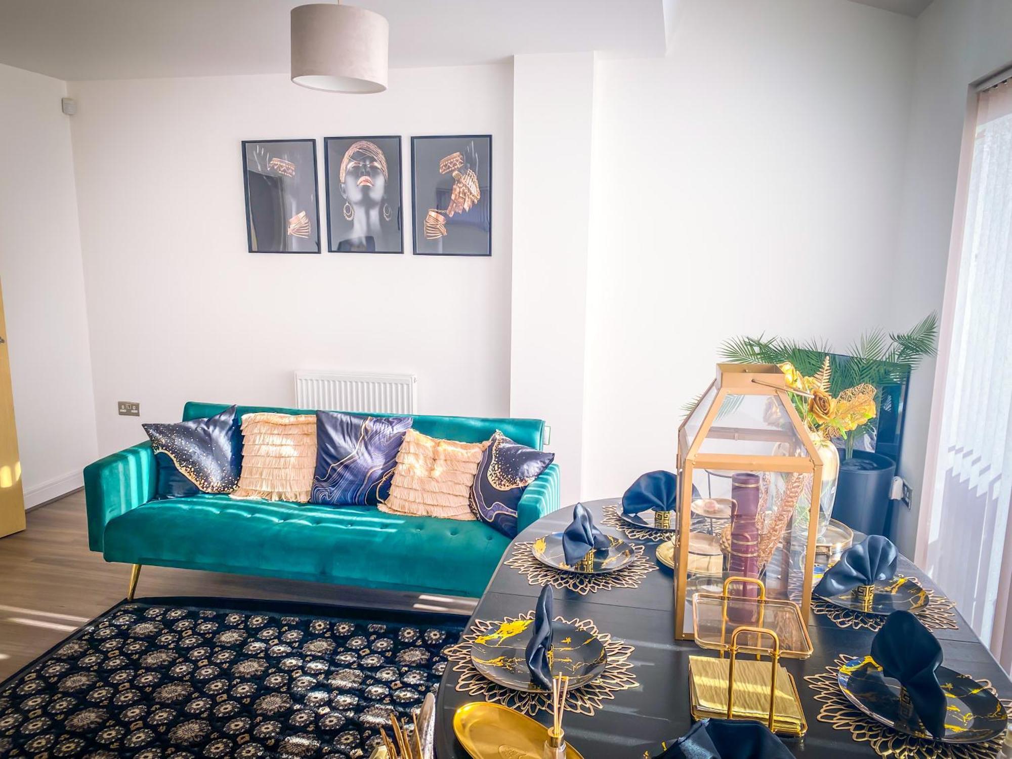 Bed & Breakfast Royal At Coop Live Etihad, Sports