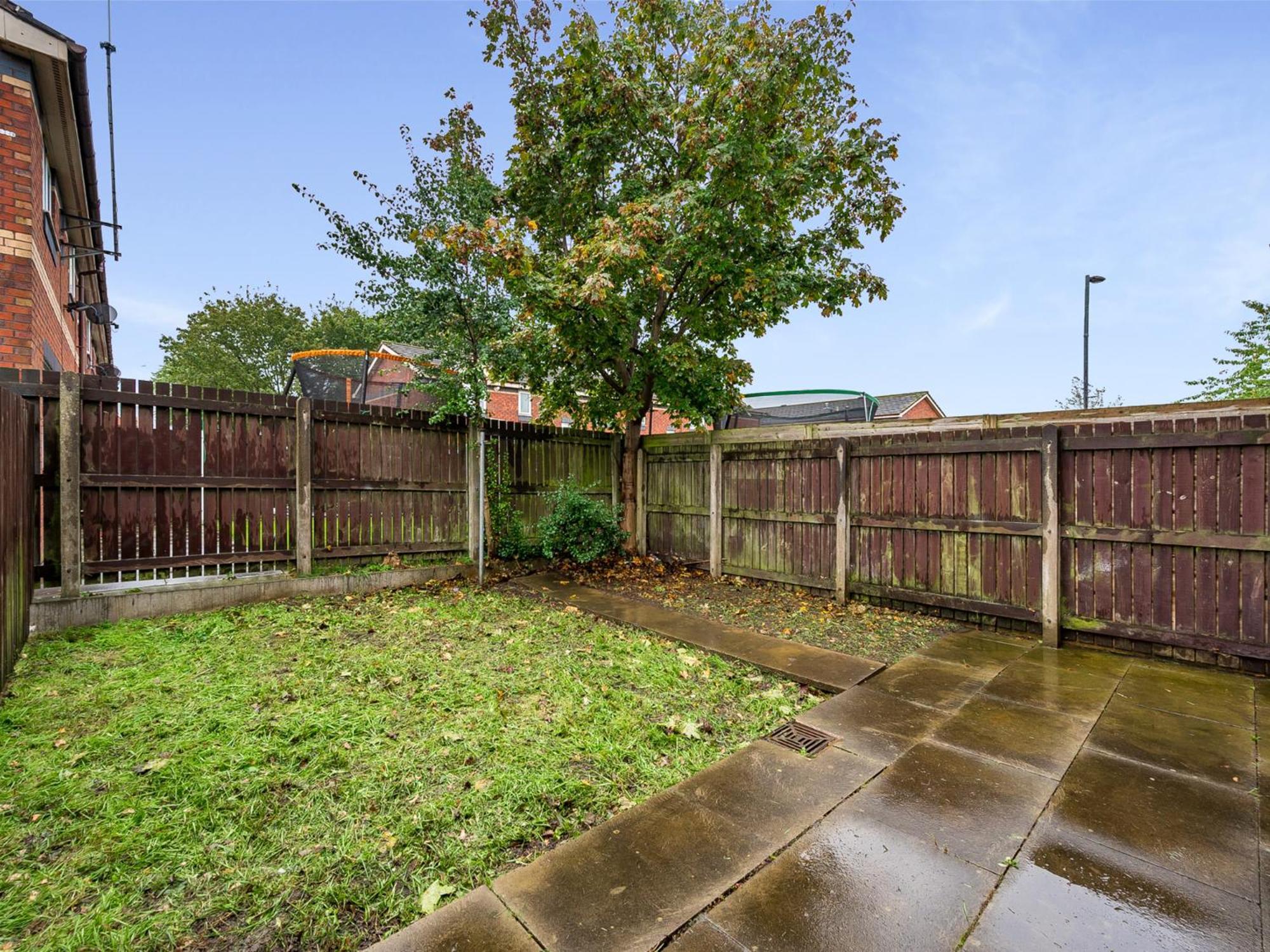 Holiday home Pass The Keys Salford Haven 3-bed With Garden, Moments From Centre & Media *