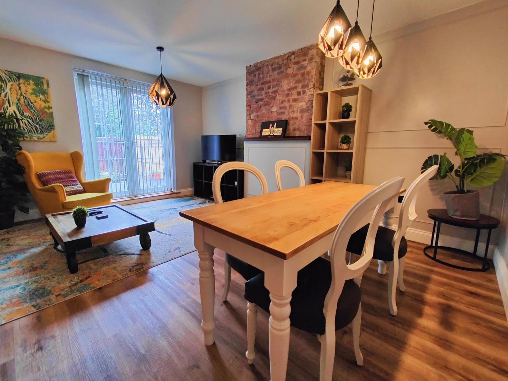 Lovely House In Great Location * Manchester
