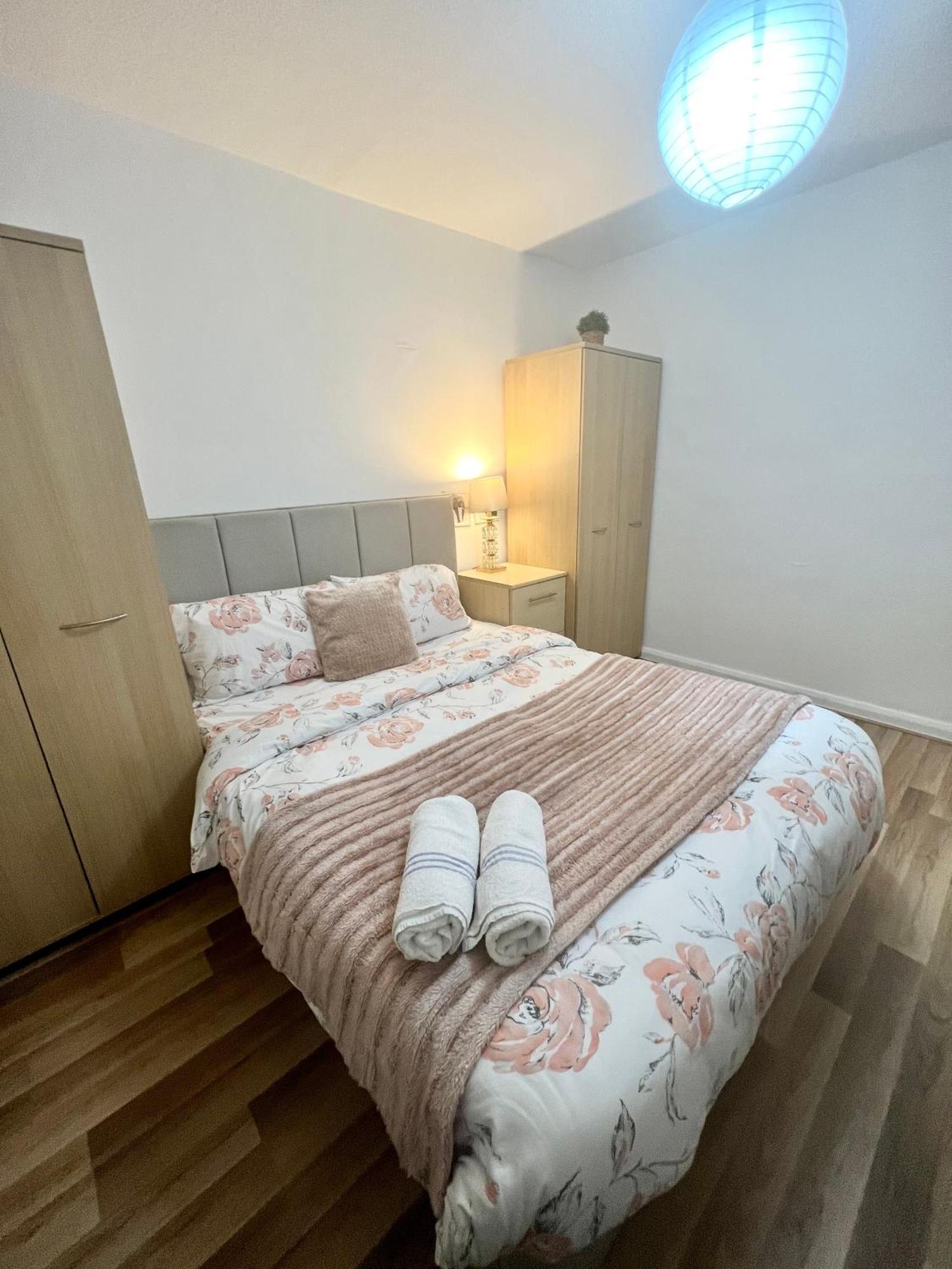 Homestay House In The Heart Of *