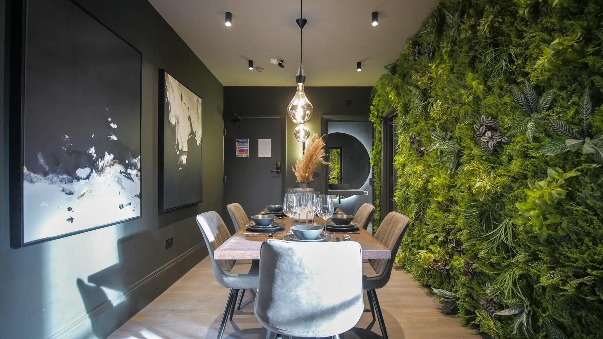 Midnight By The Heim Residences * Manchester