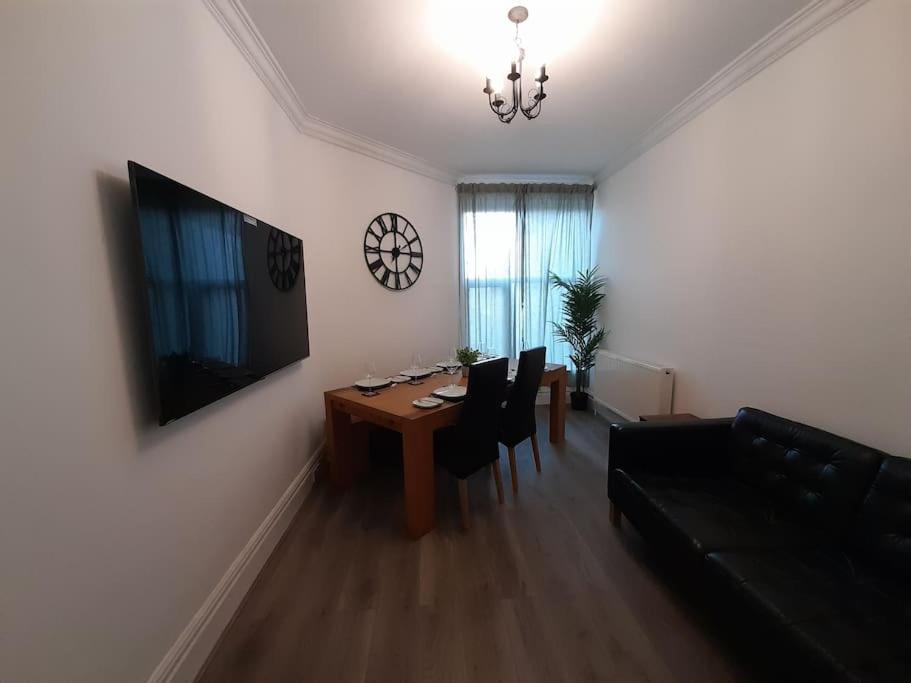 Chic 5 Double Bedroom House - 15 Min To Vakantiehuis Manchester