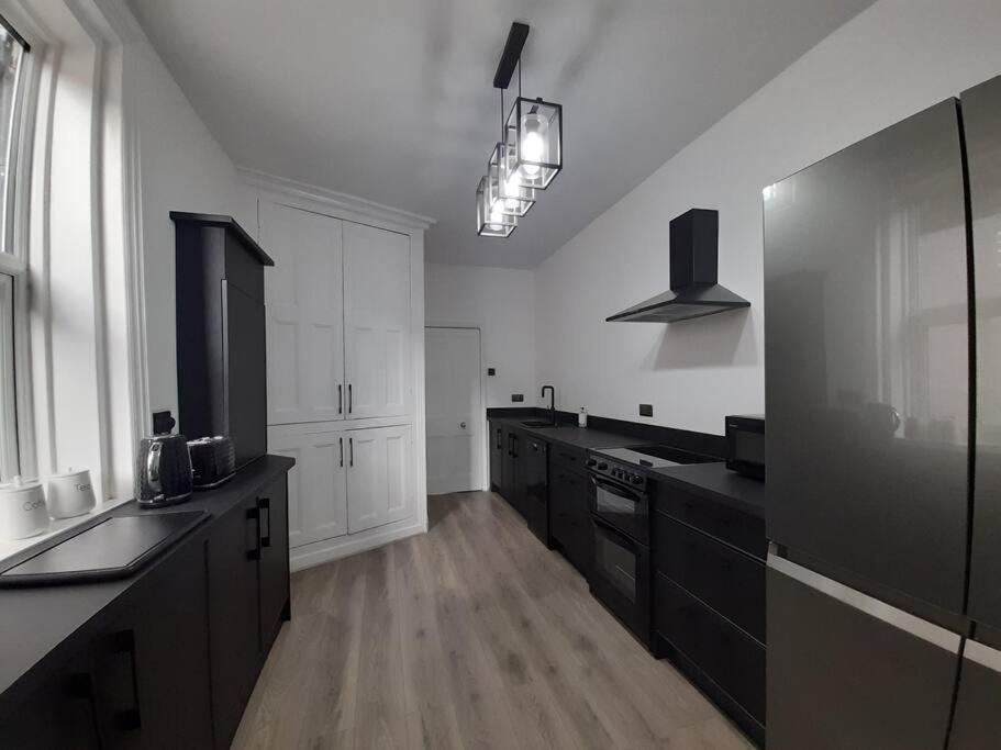 Chic 5 Double Bedroom House - 15 Min To Vakantiehuis *