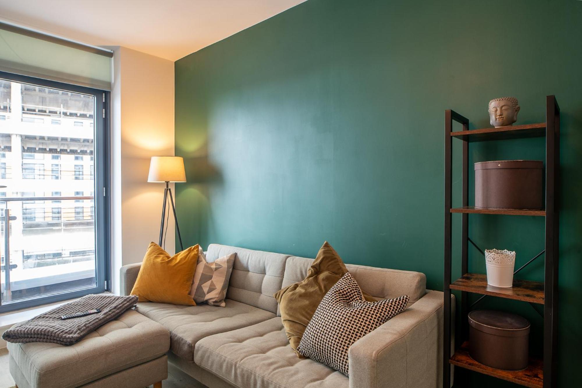 Apartment Modern And Spacious In Salford Quays