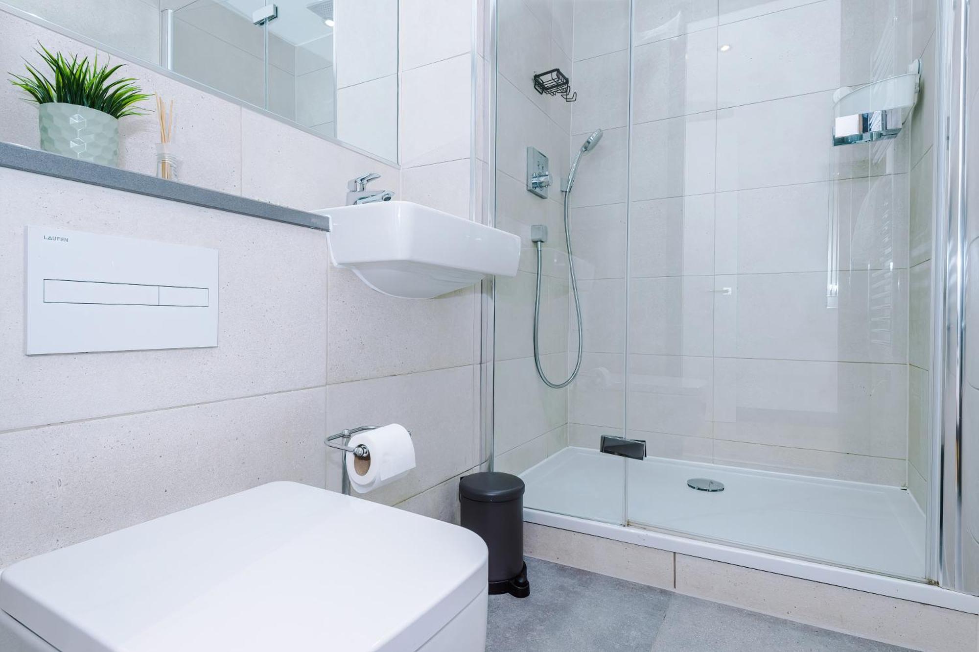 4-storey Townhouse In By Hilltop Serviced Holiday home *