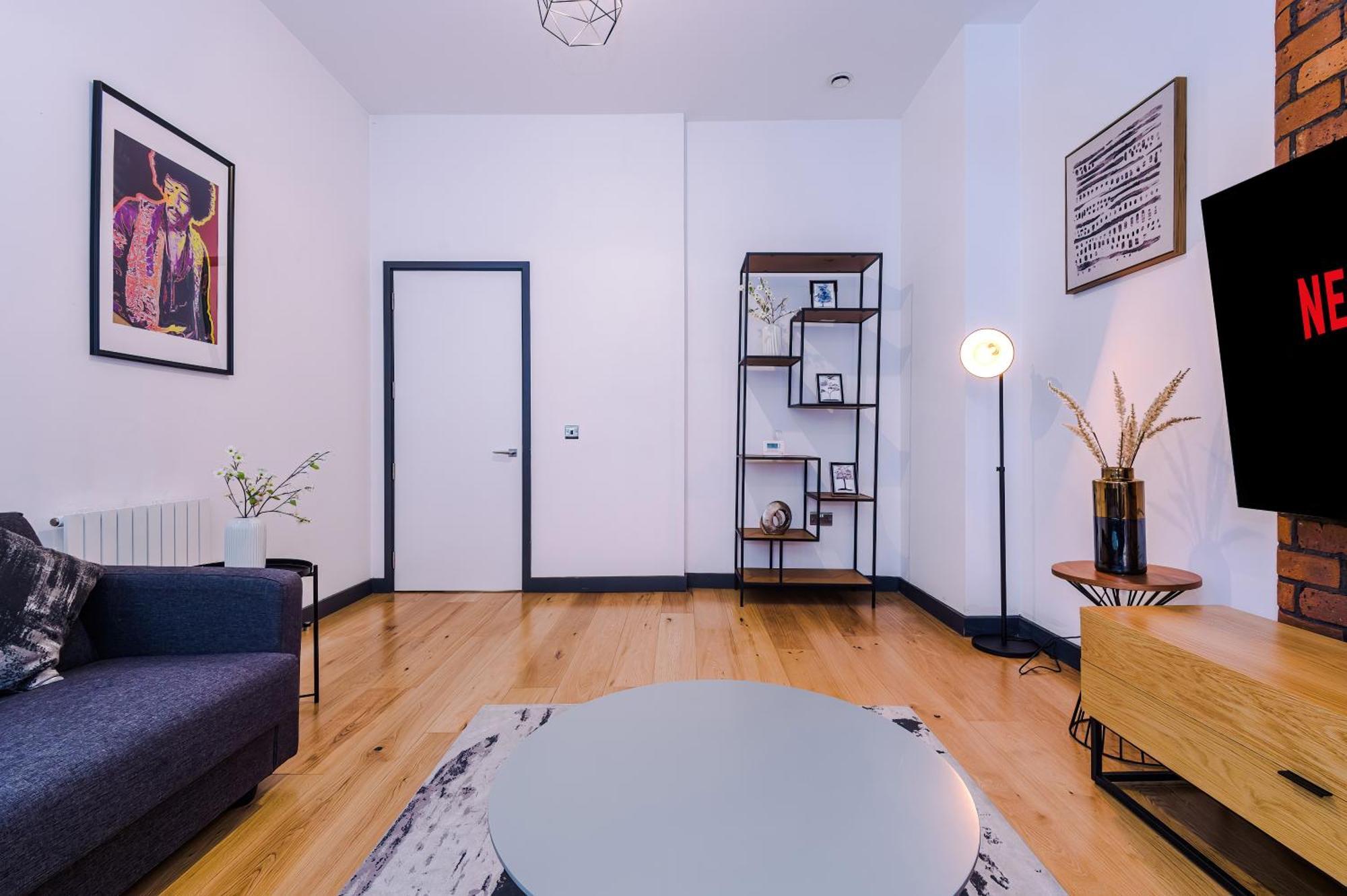 4-storey Townhouse In By Hilltop Serviced Holiday home