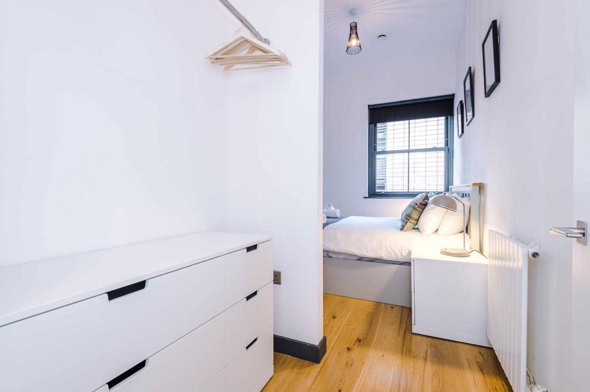 4-storey Townhouse In By Hilltop Serviced Holiday home