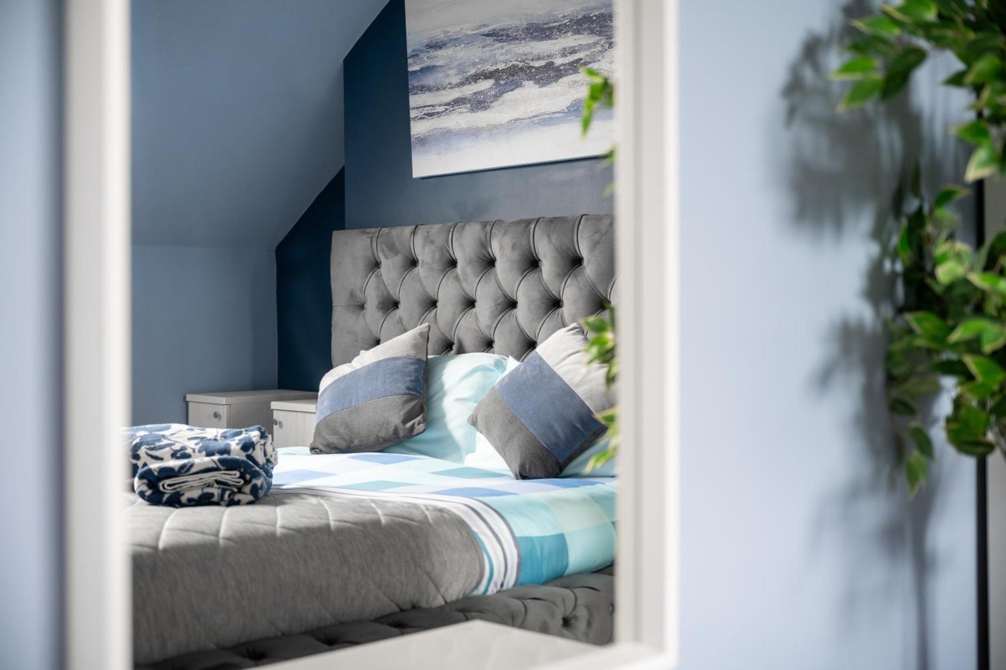 Apartment Mega Flat Near Arndale City Centre