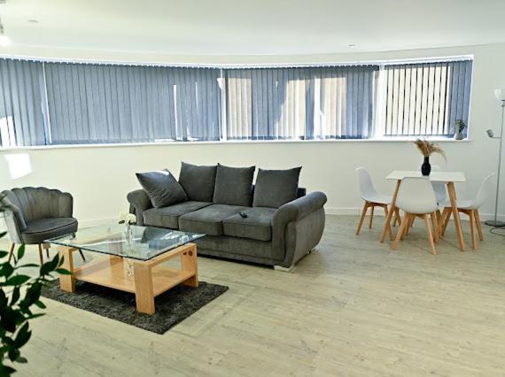 Stunning 2bedroom *