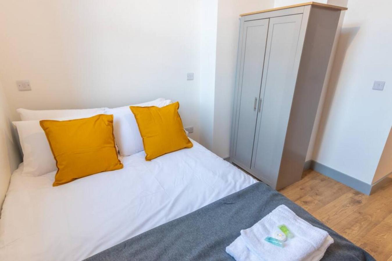 Pillo Serviced - Salford Apartment Manchester
