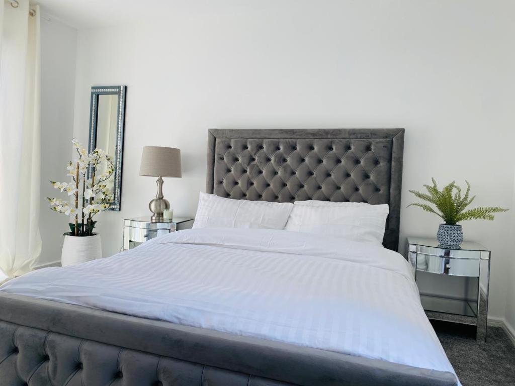 Modern, Stylish And Central *