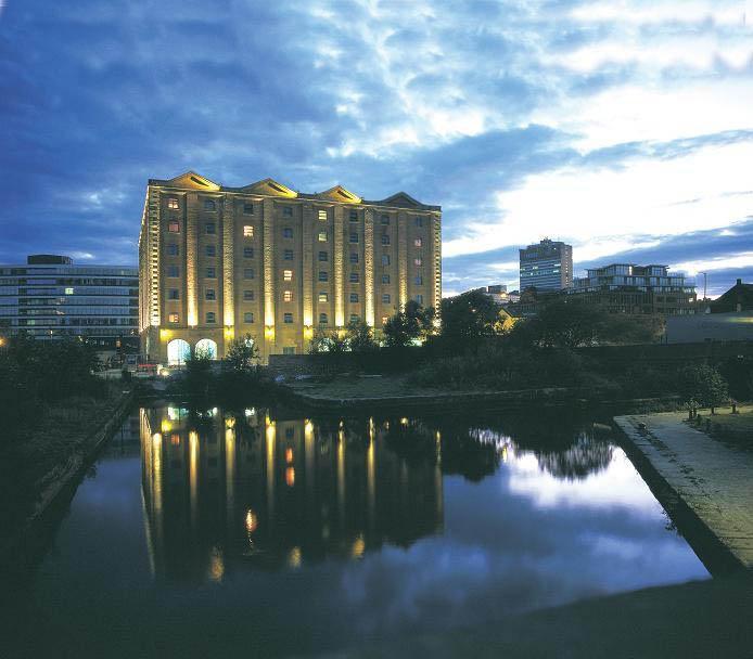 The Place Aparthotel