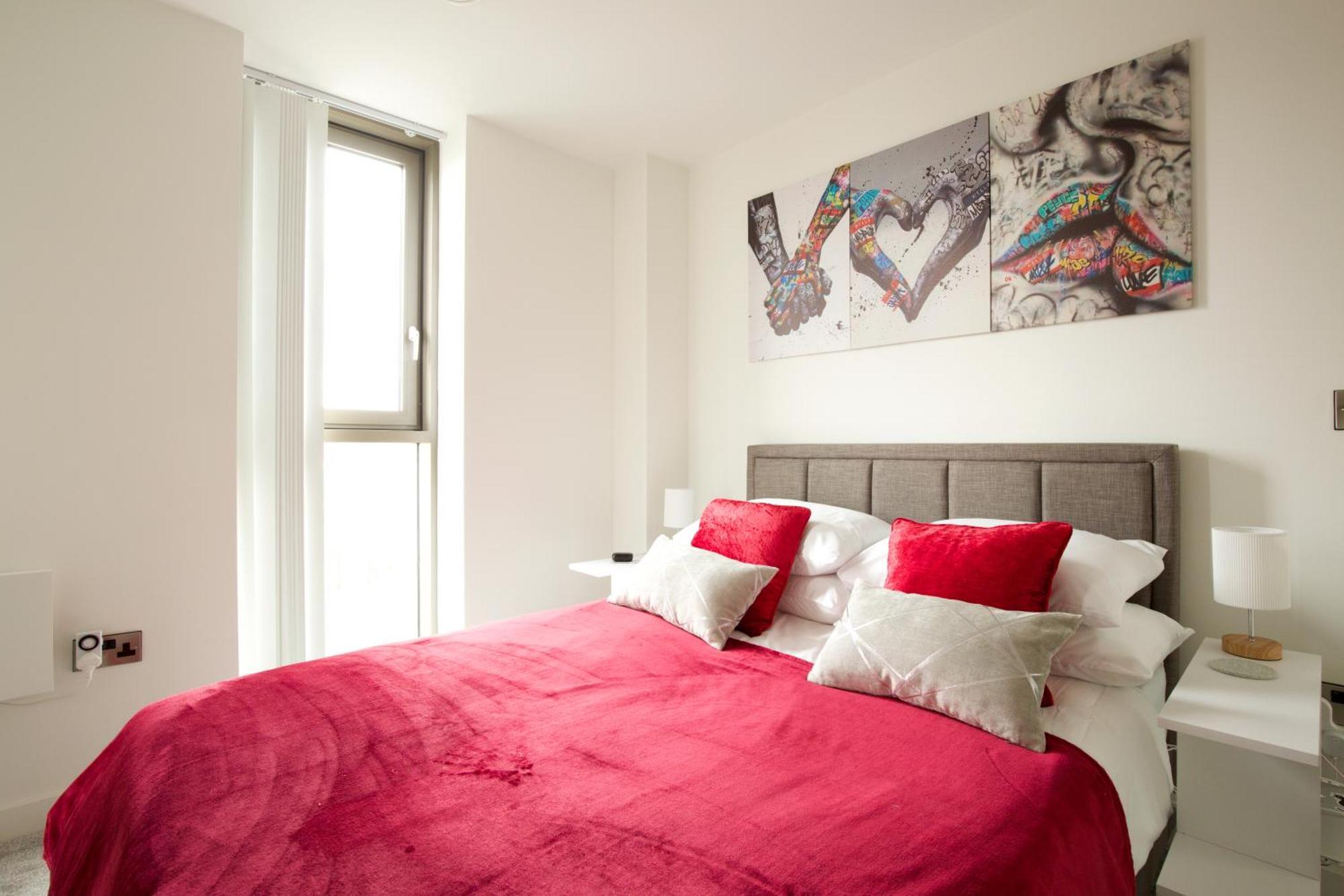 Modern City Flat With Gym & Spa