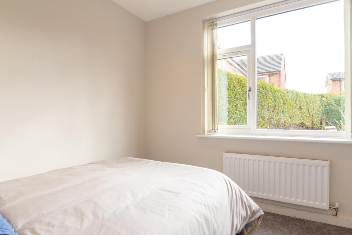Contractor Sleeps 6 - 11 - Airport Vakantiehuis *