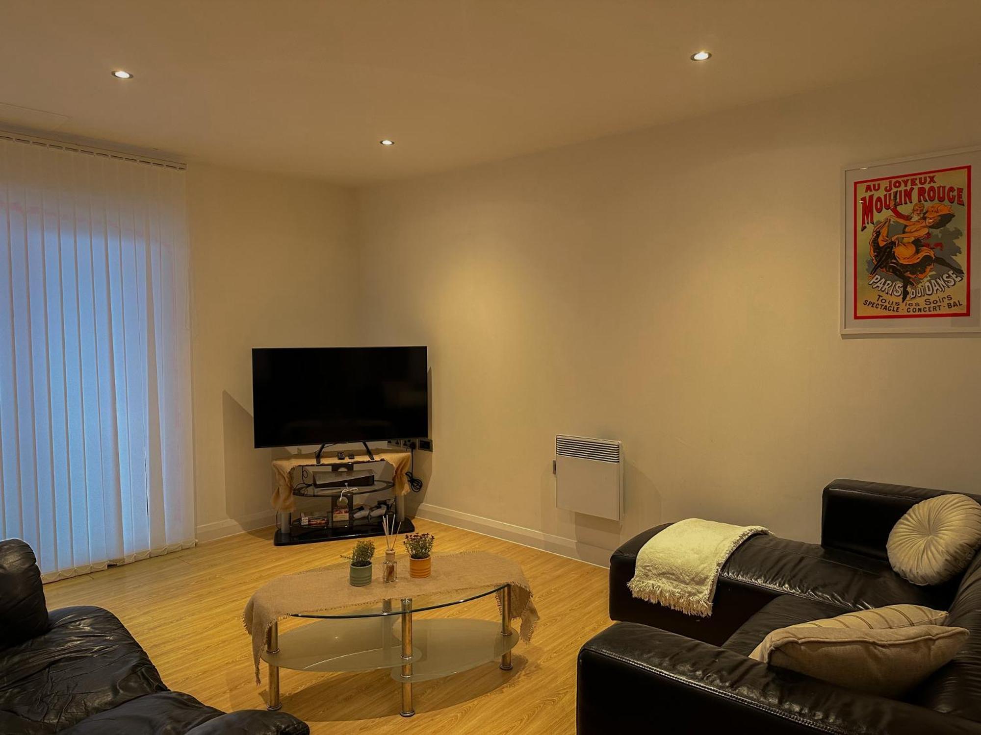 Entire 2br Flat In City Centre Apartment *