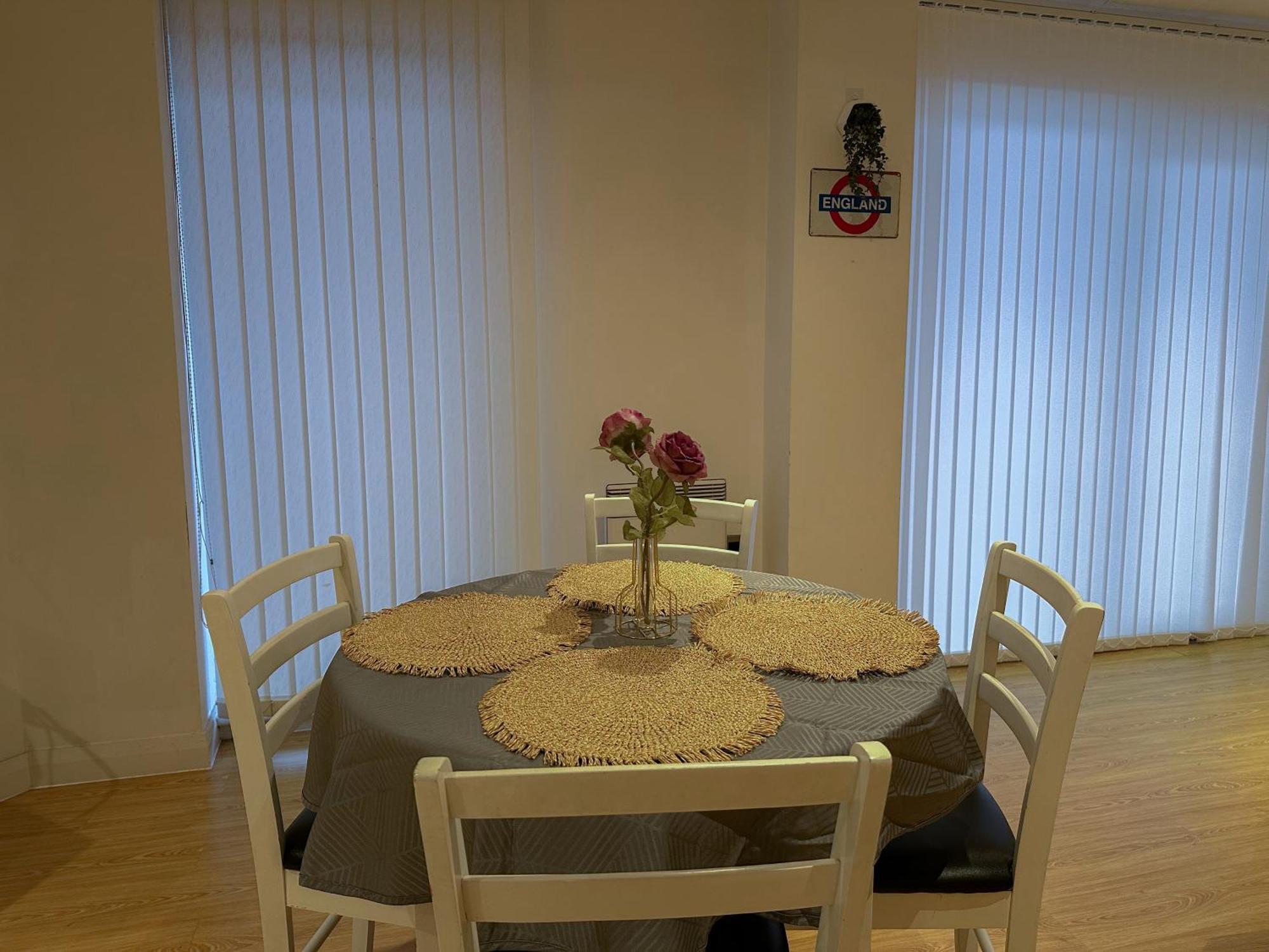 Entire 2br Flat In City Centre Apartment Manchester