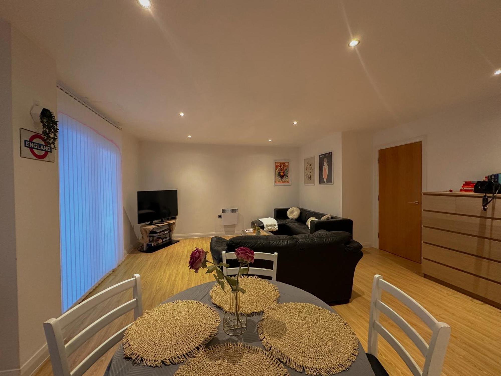 Entire 2br Flat In City Centre Apartment *