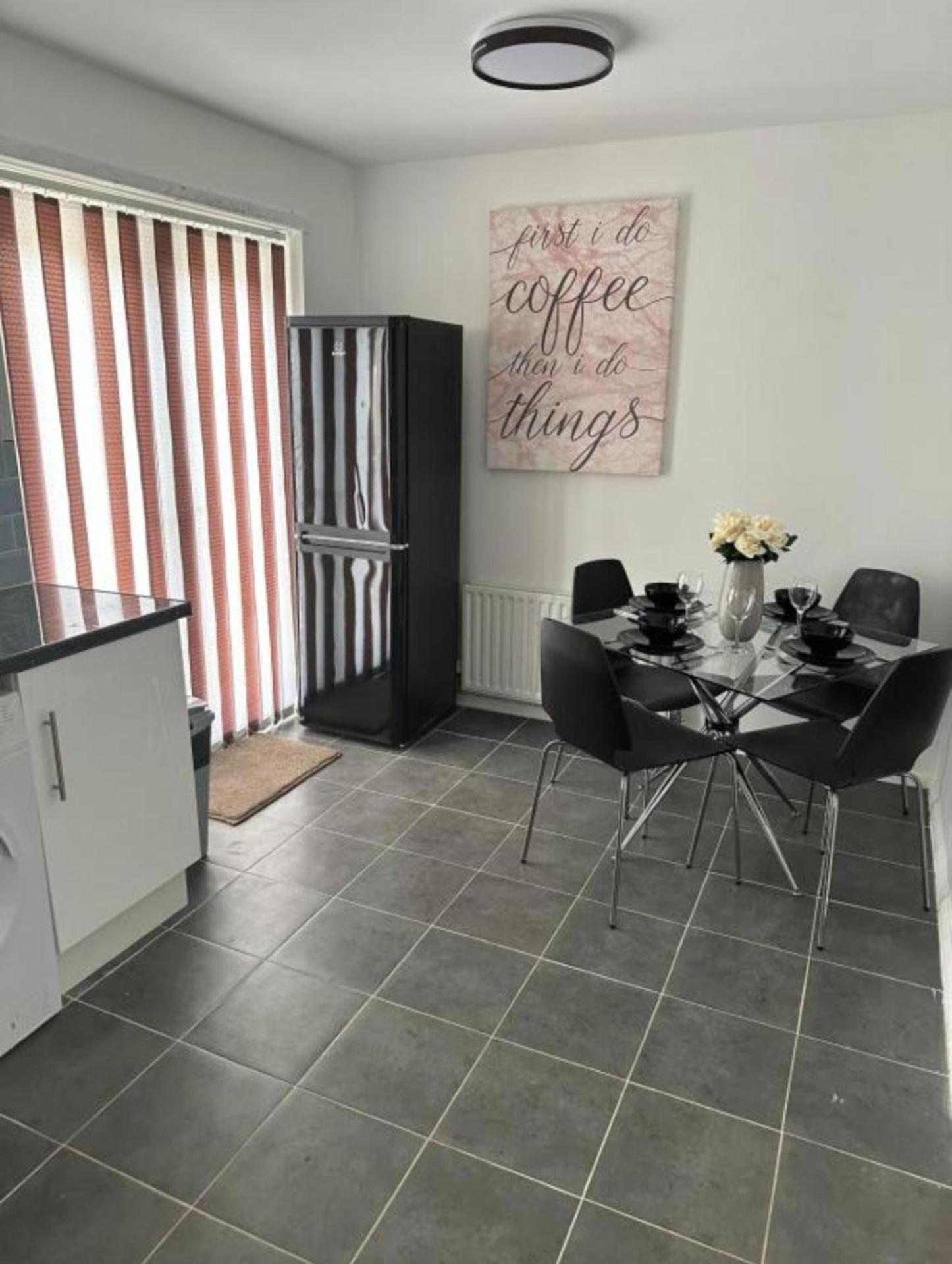 Stunning 3-bed House In Holiday home Manchester