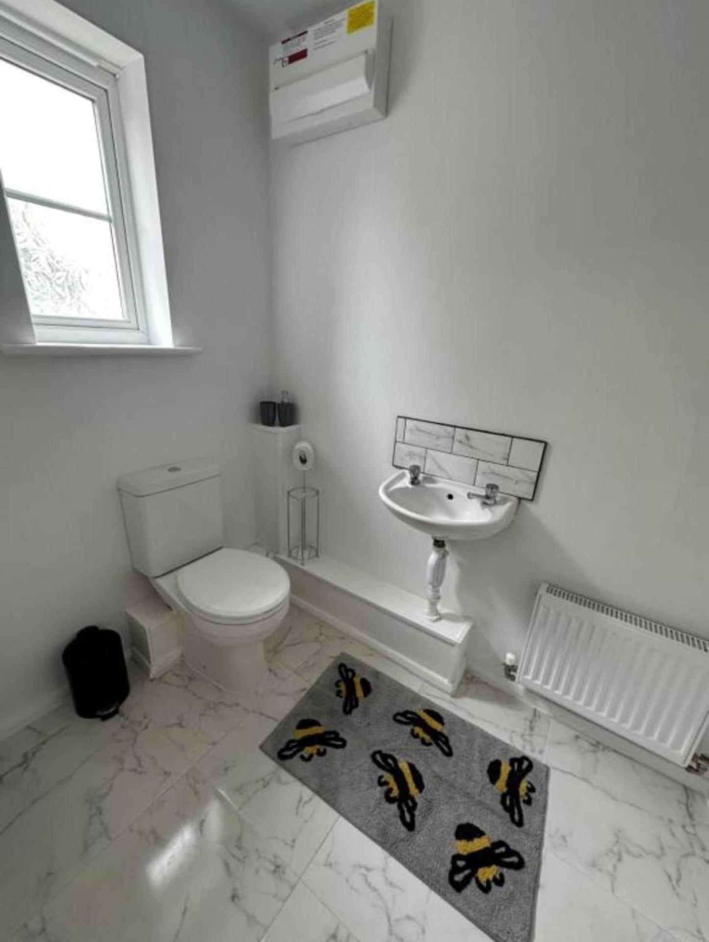 Stunning 3-bed House In *
