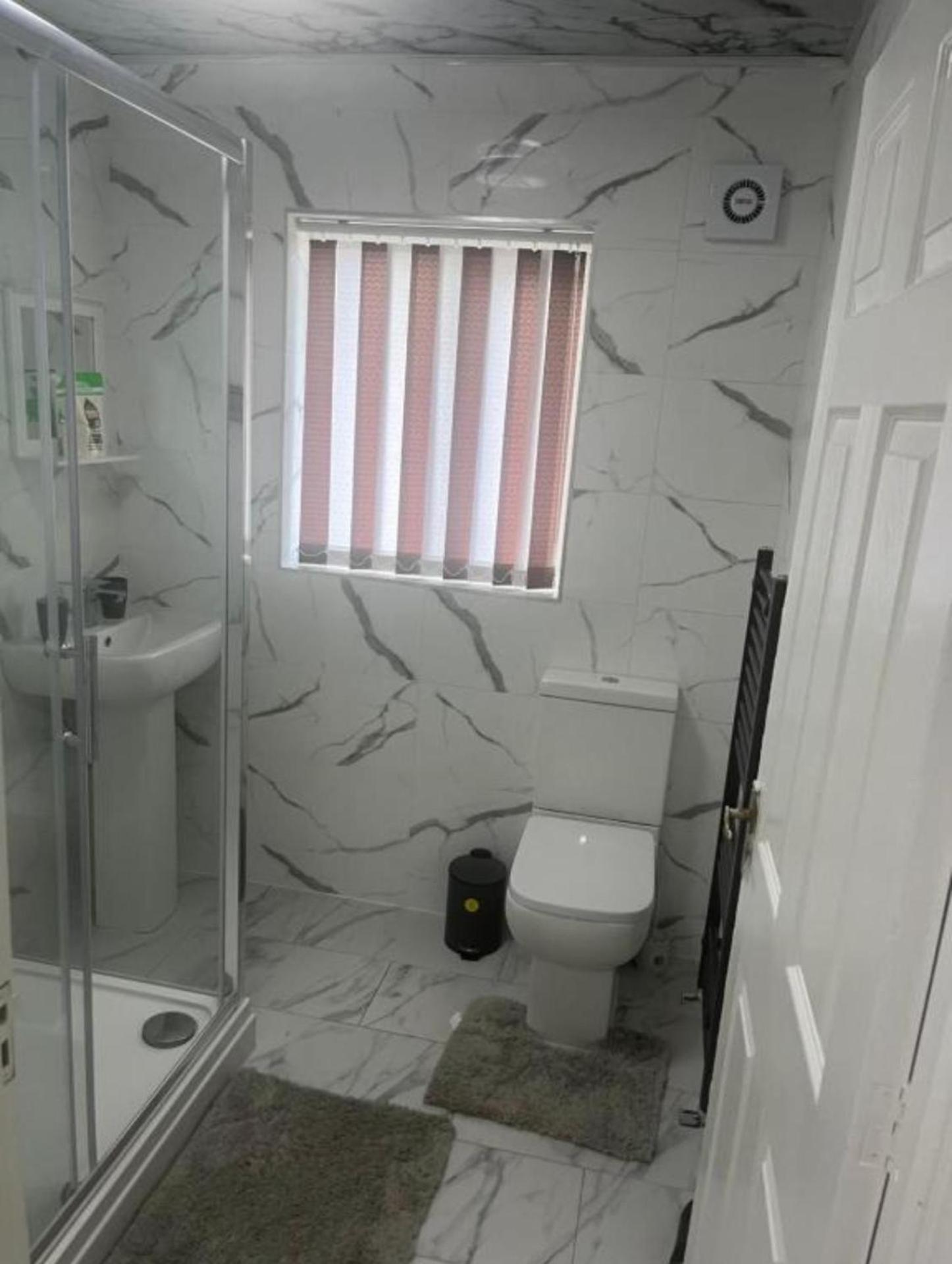 Stunning 3-bed House In *