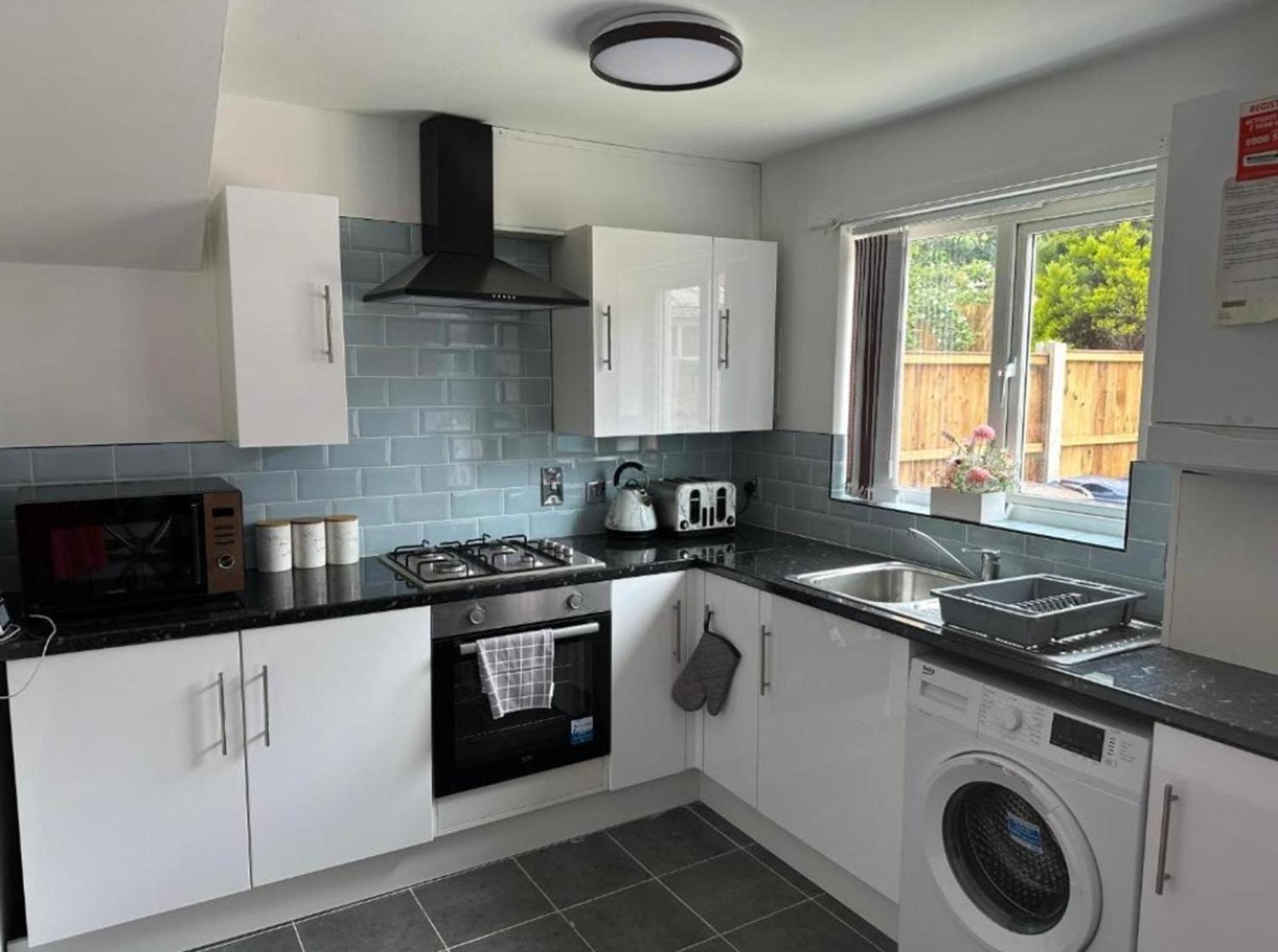 Stunning 3-bed House In Holiday home Manchester