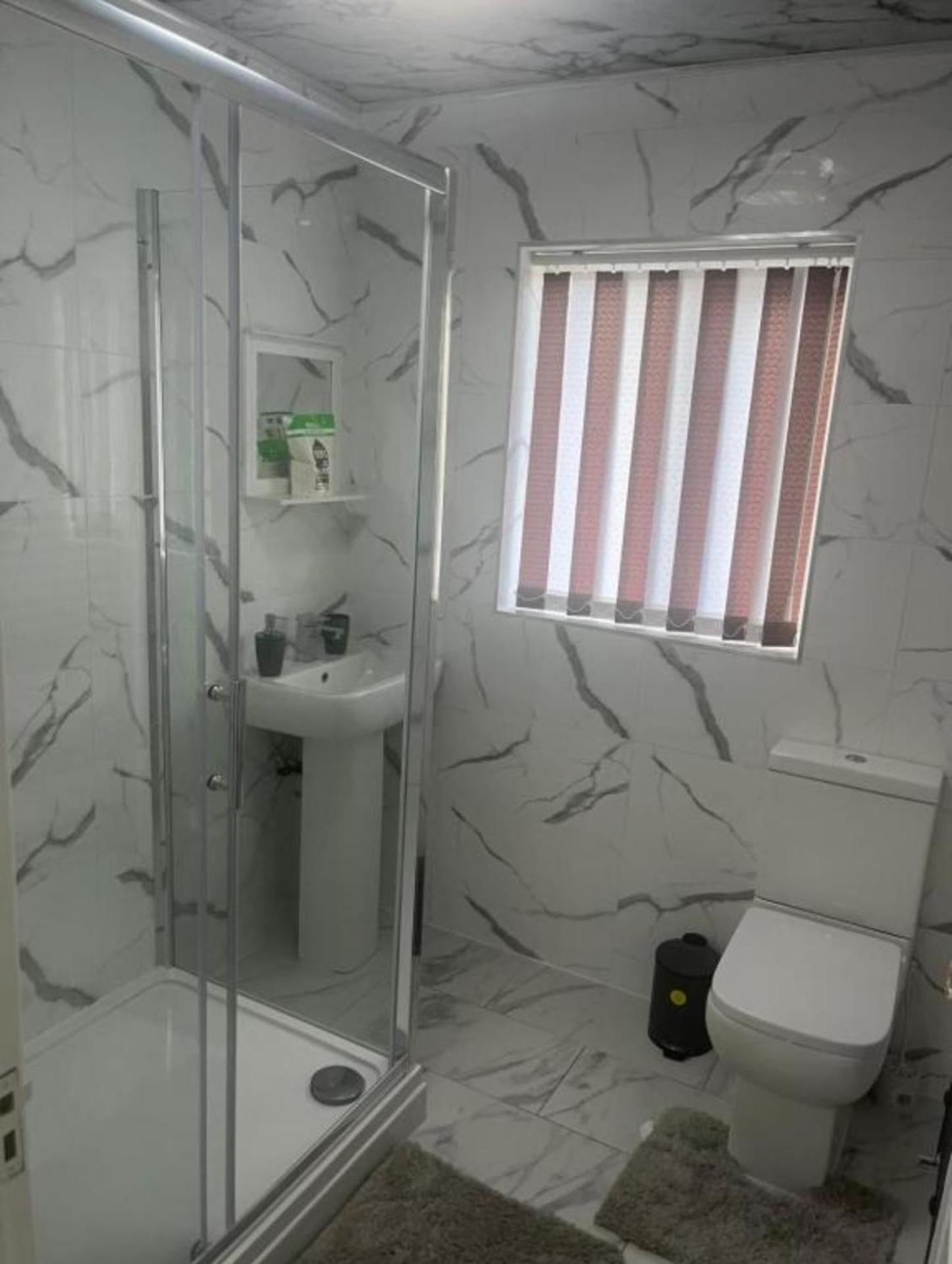 Stunning 3-bed House In *