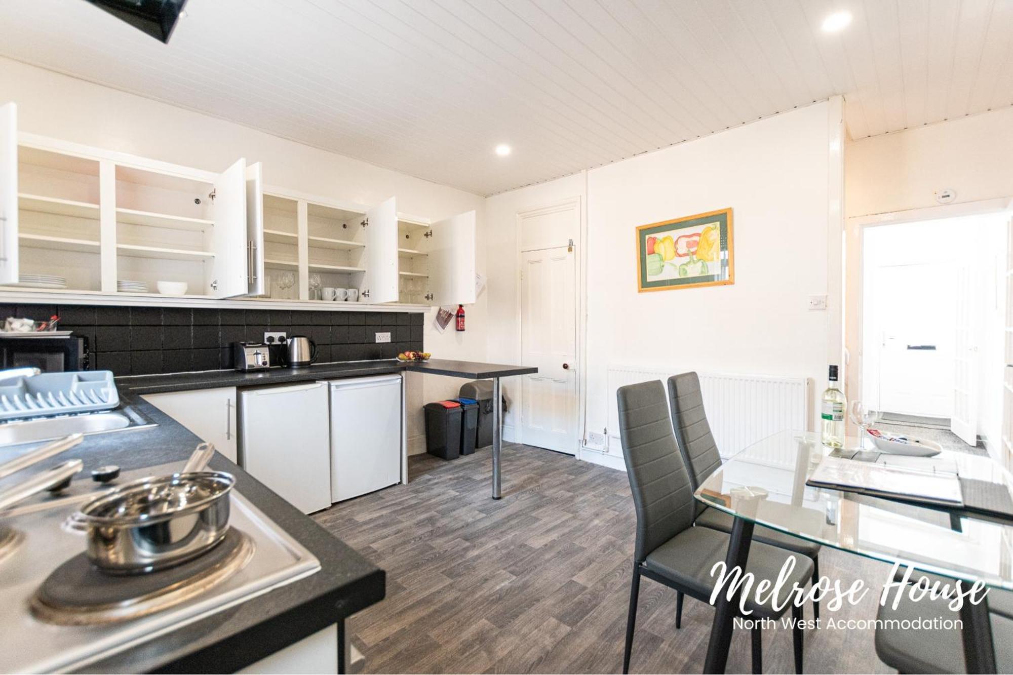 Melrose Contractor *