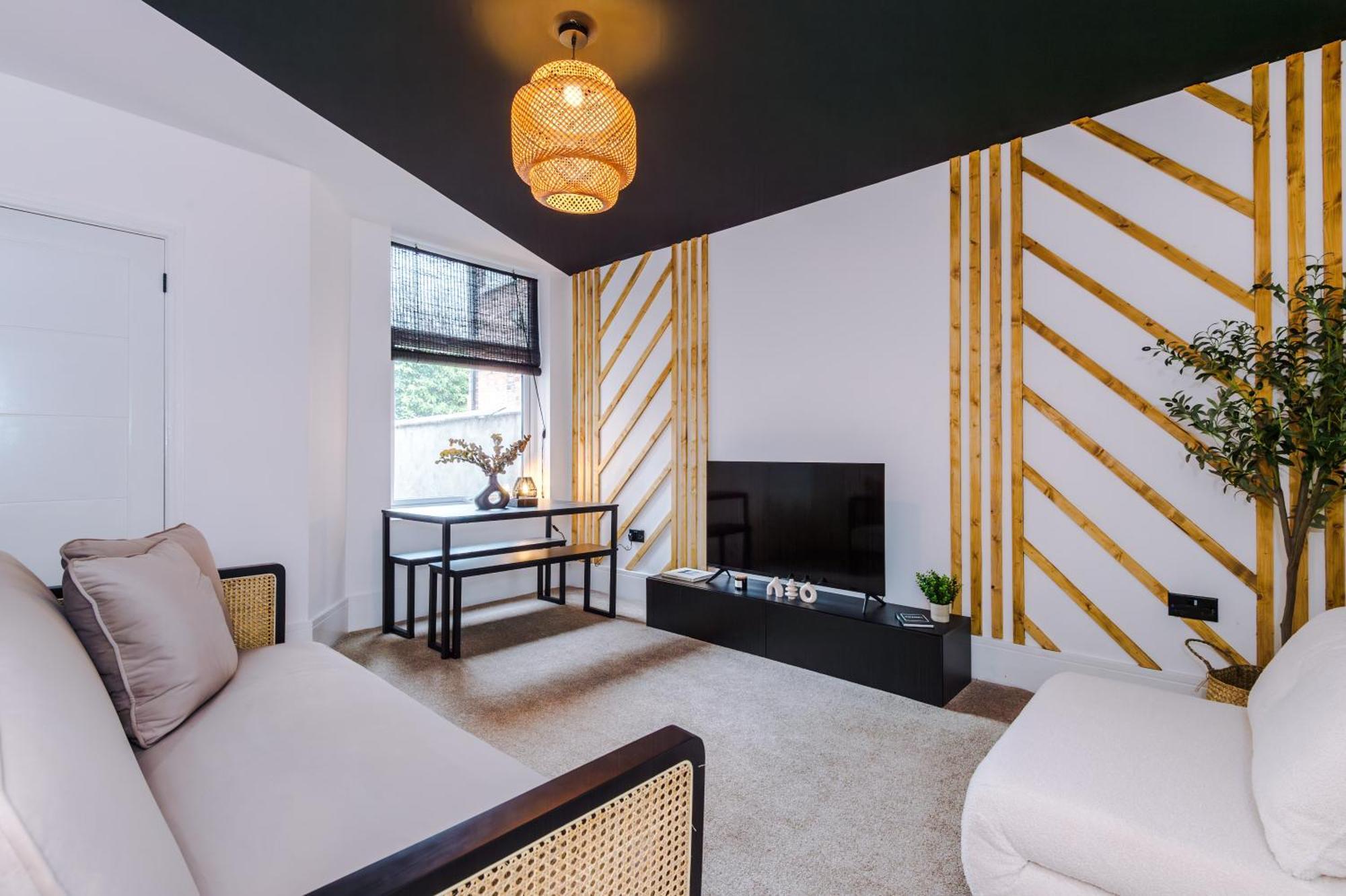 4 Bedroom House Eccles * Manchester