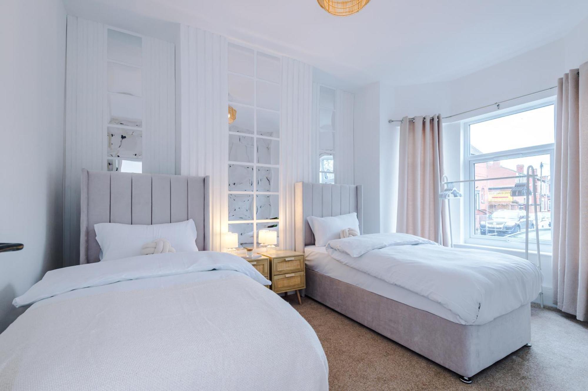 4 Bedroom House Eccles