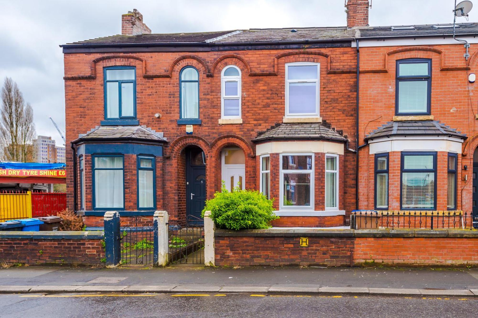 4 Bedroom House Eccles