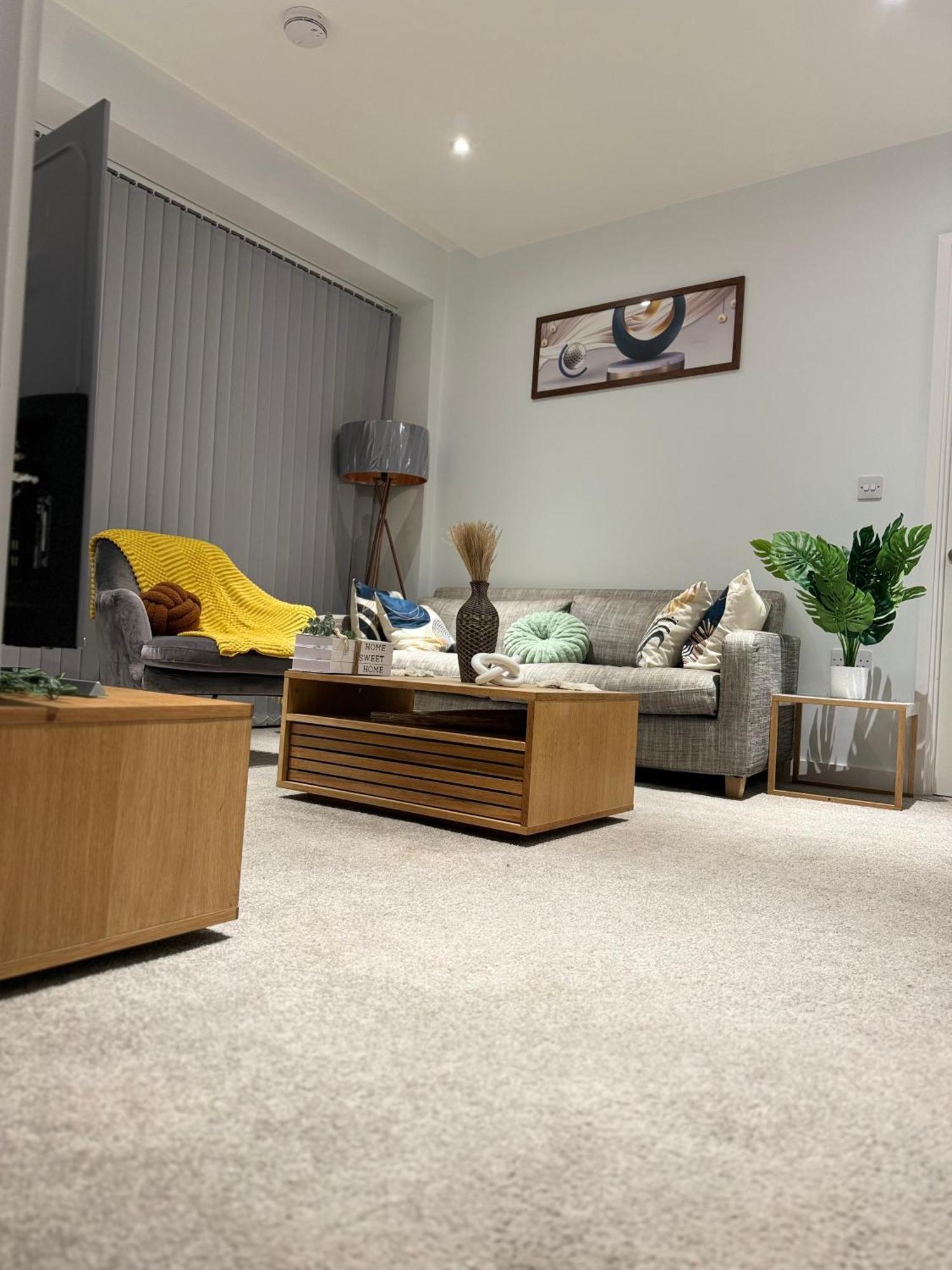 Cosy Two Bedroom In Apartment Manchester