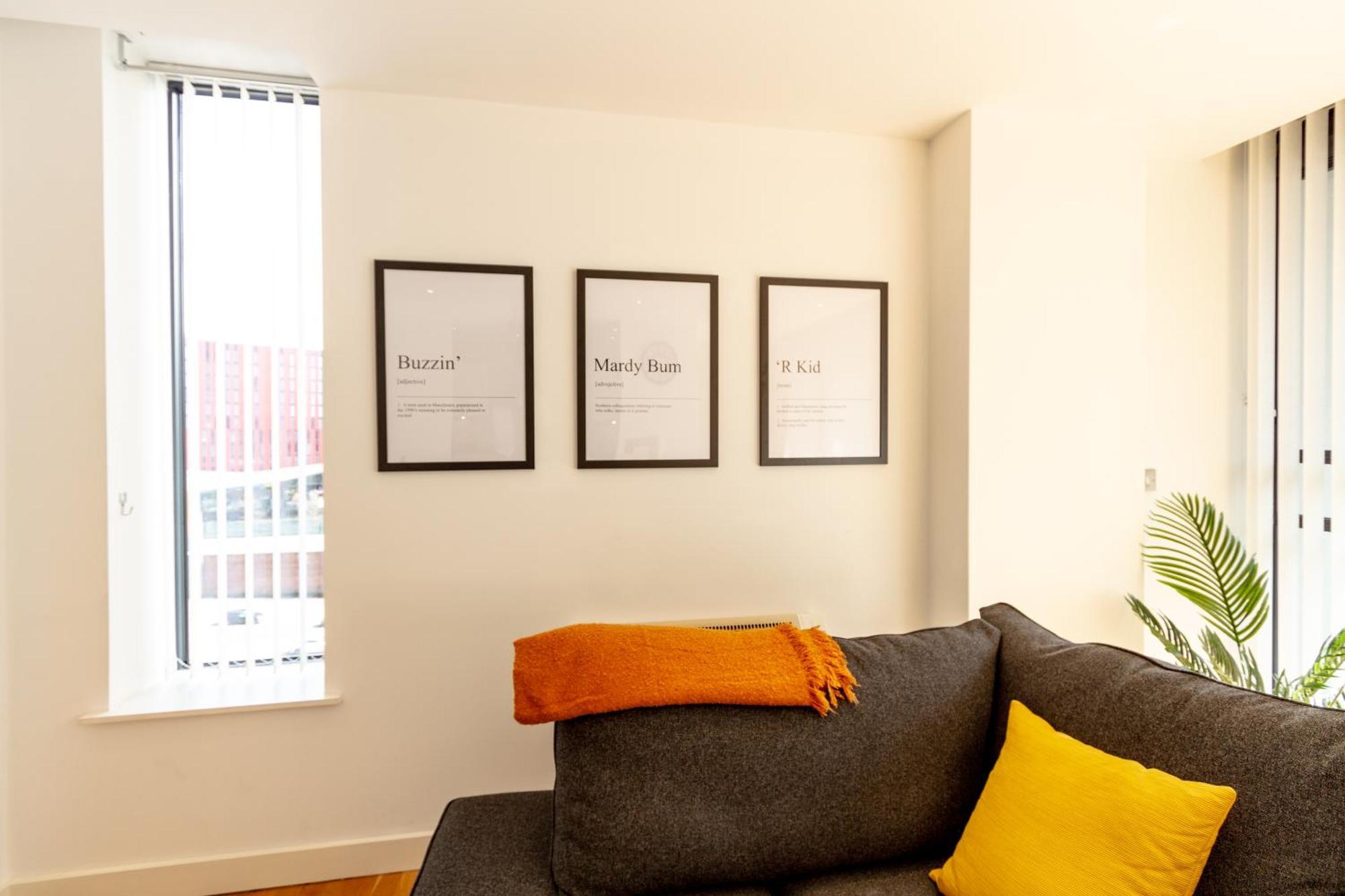 Apartment Gem: Cosy 2br With Private Balcony