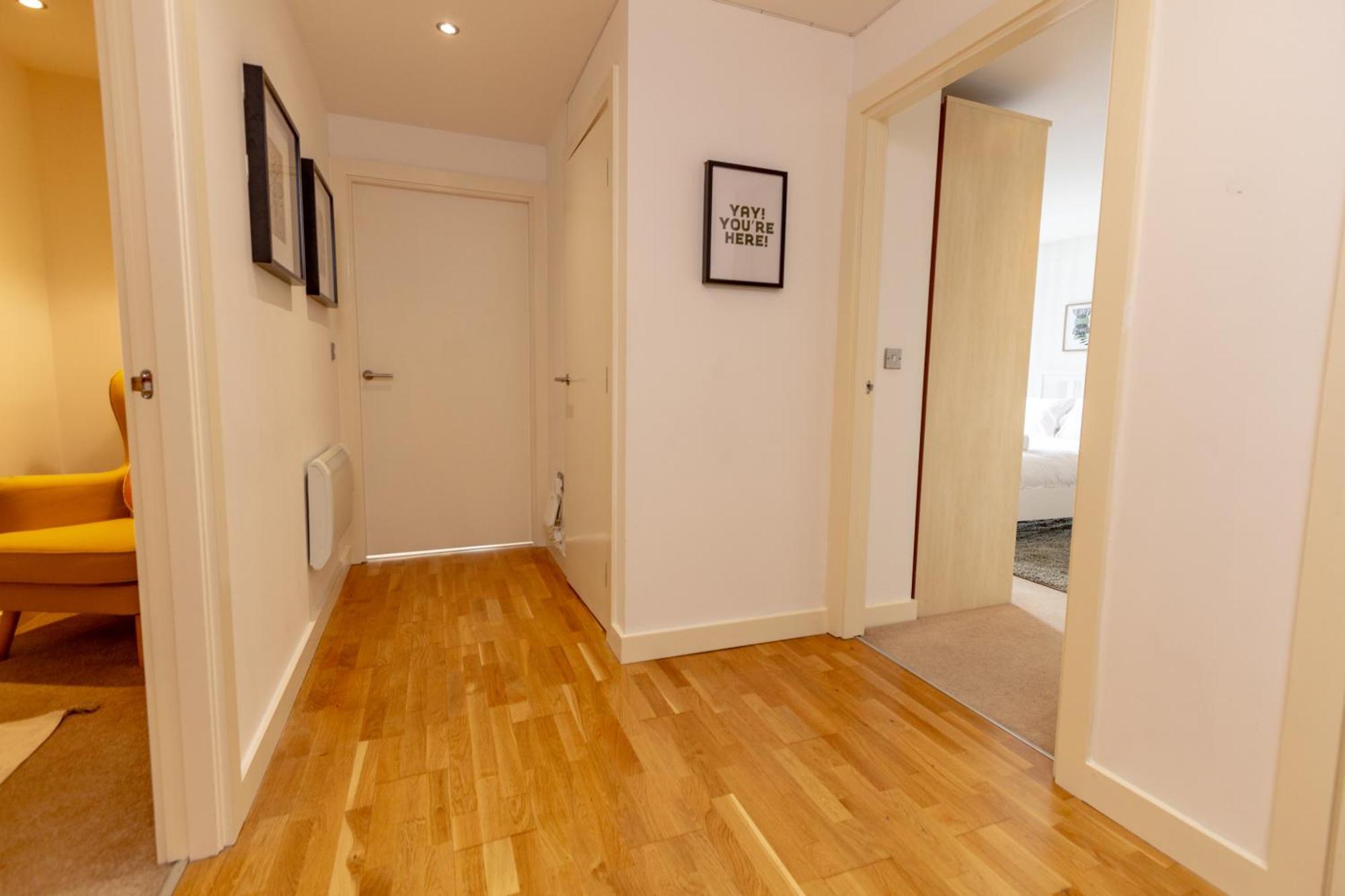 Gem: Cosy 2br With Private Balcony *