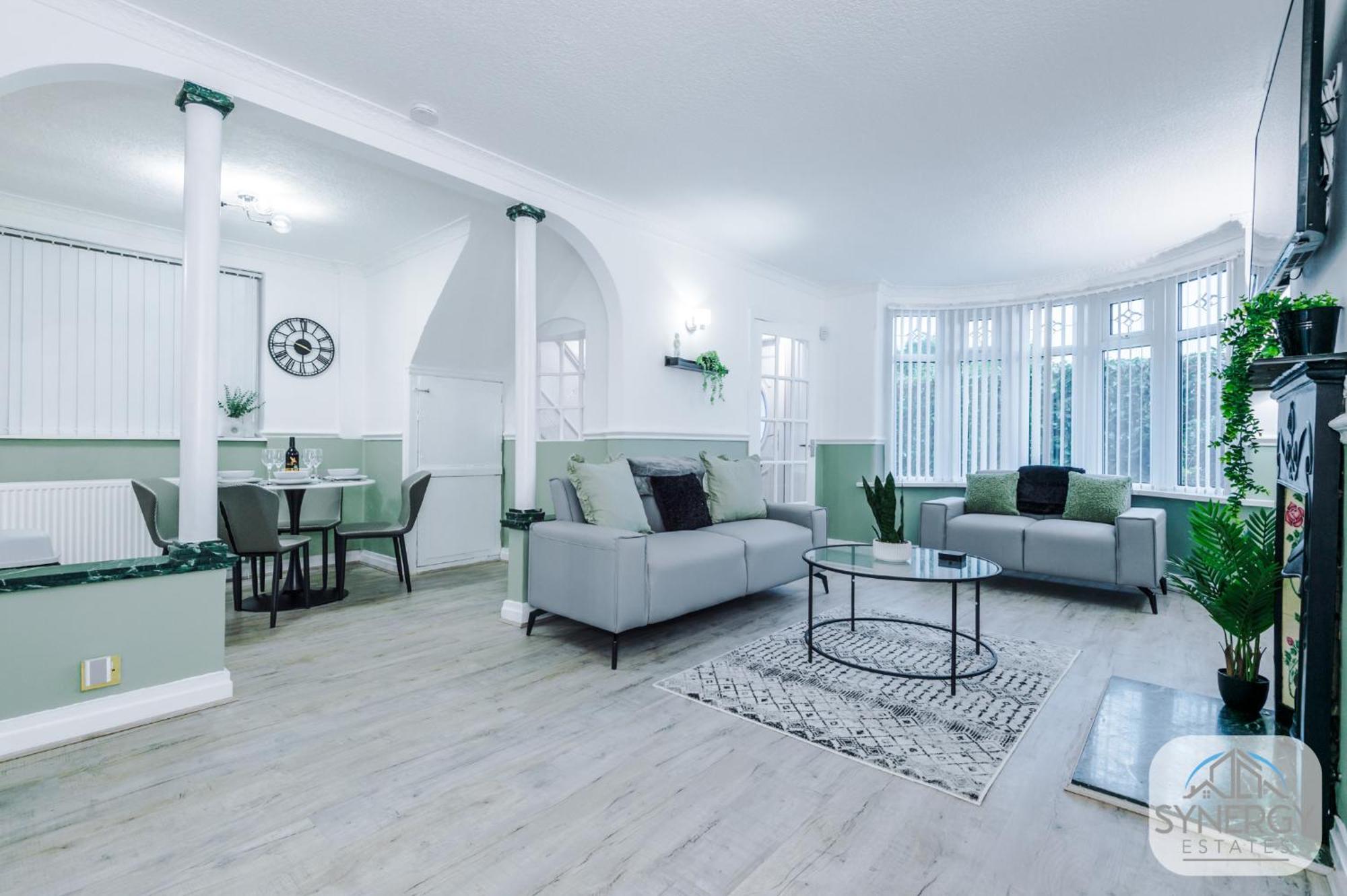 Jade House, - By Synergy Estates * Manchester