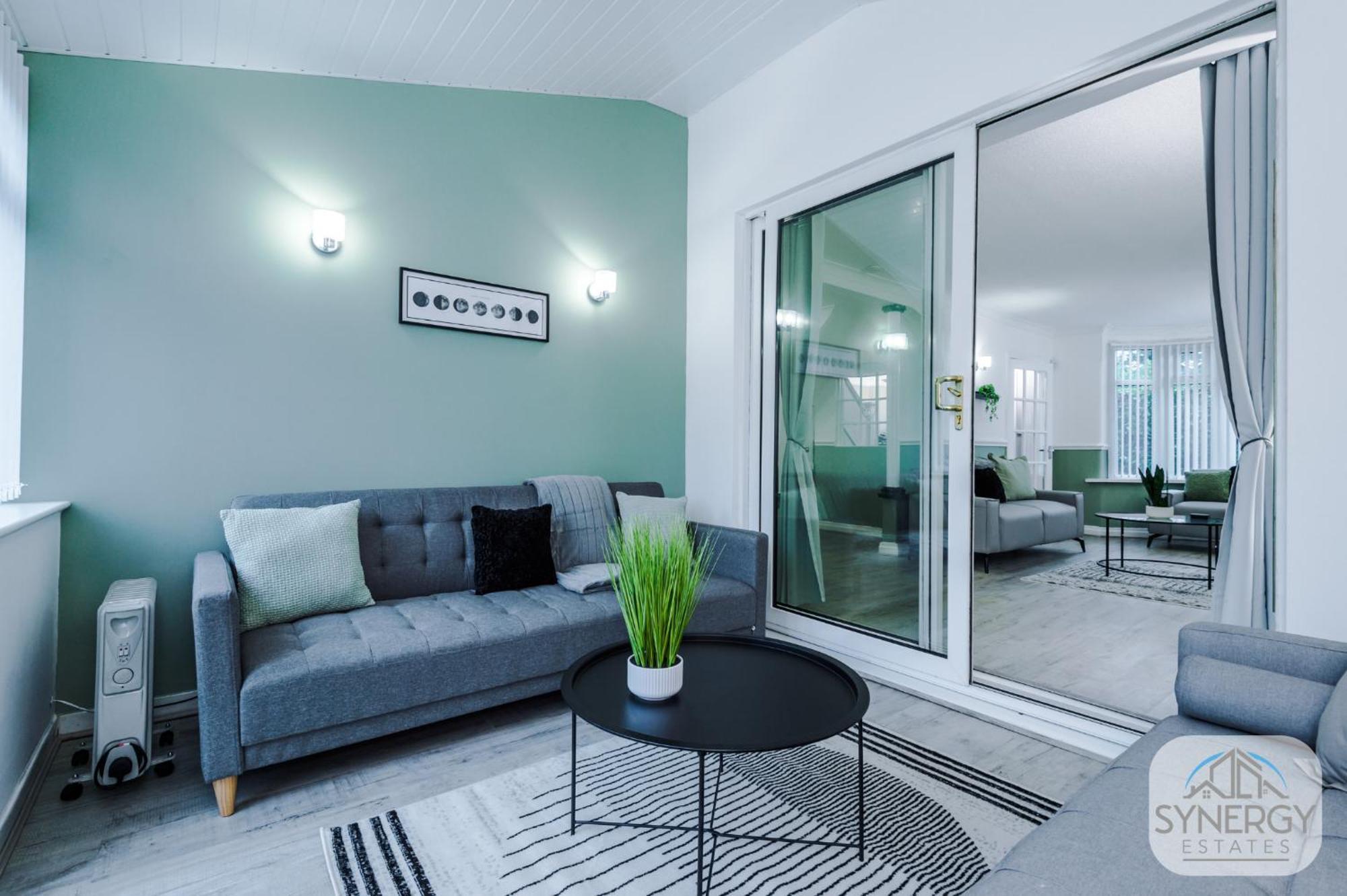 Jade House, - By Synergy Estates * Manchester