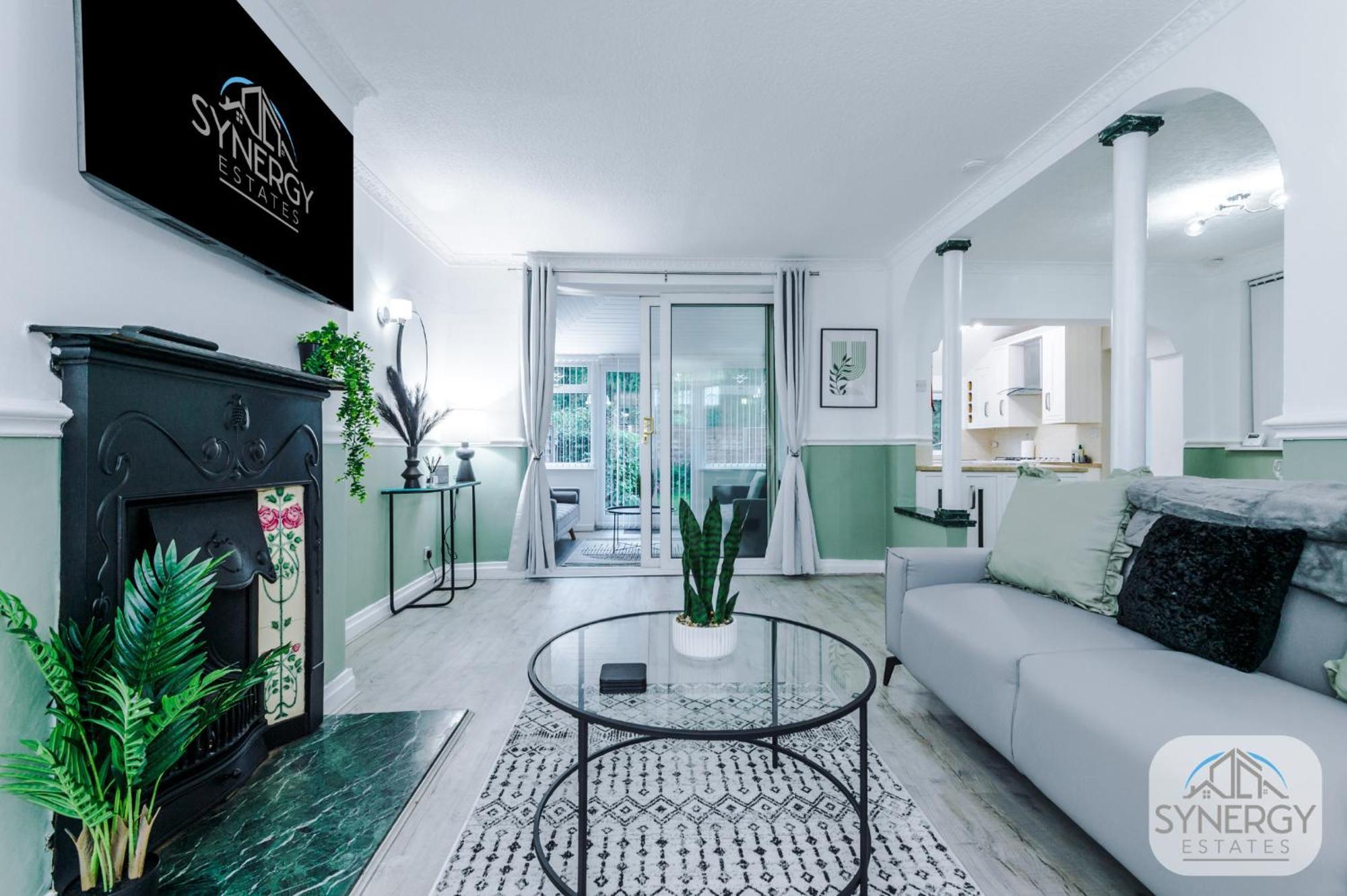 Jade House, - By Synergy Estates Vakantiehuis