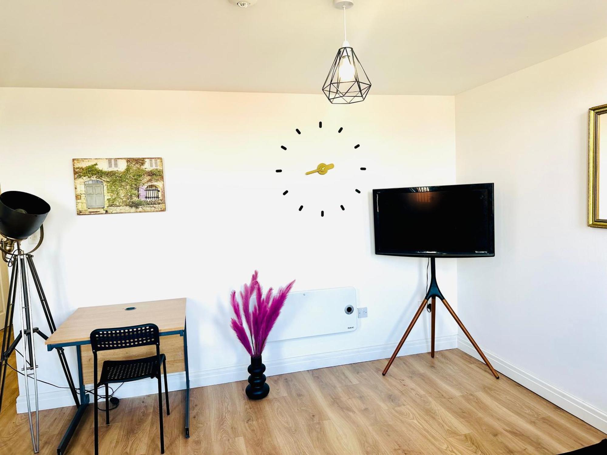 Albert Apartment *