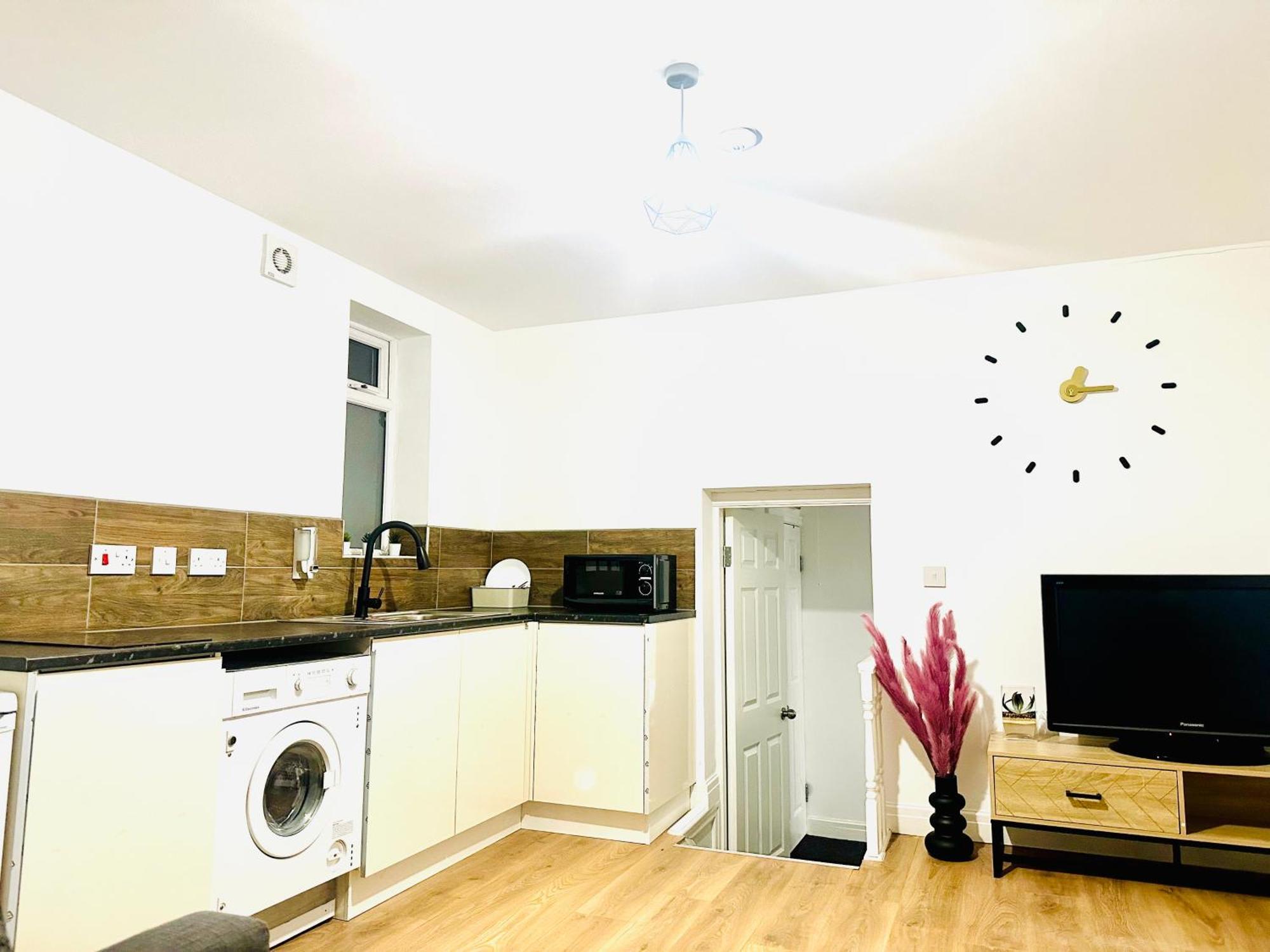 Albert Apartment *