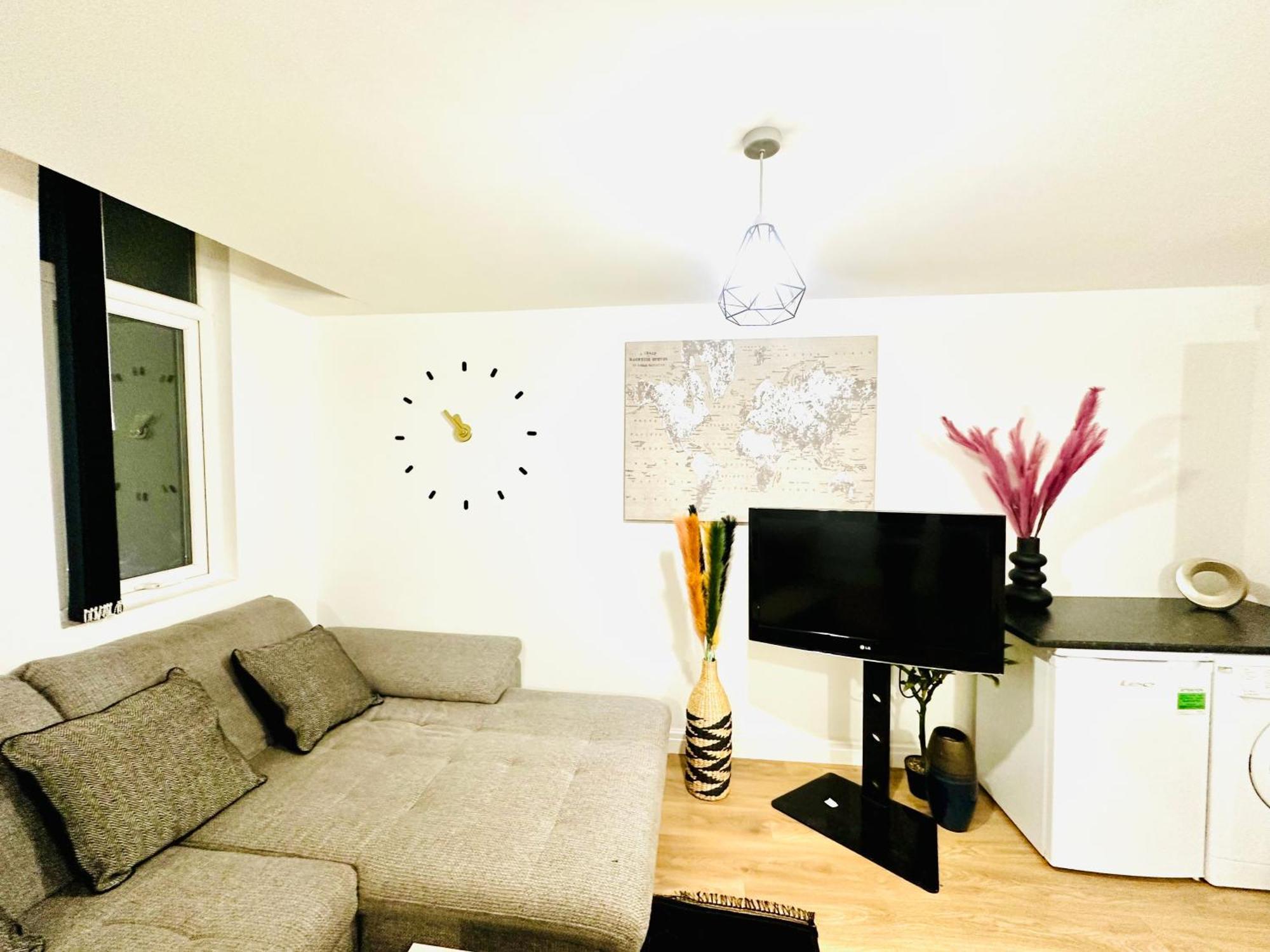 Albert Apartment