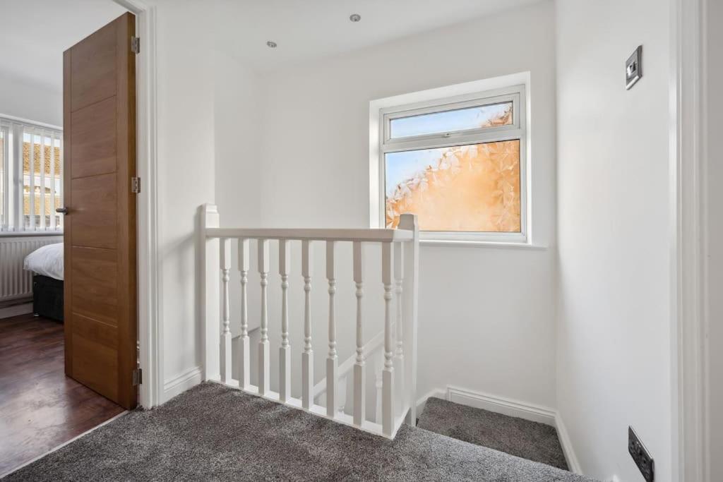 House In Heald Village Vakantiehuis Manchester